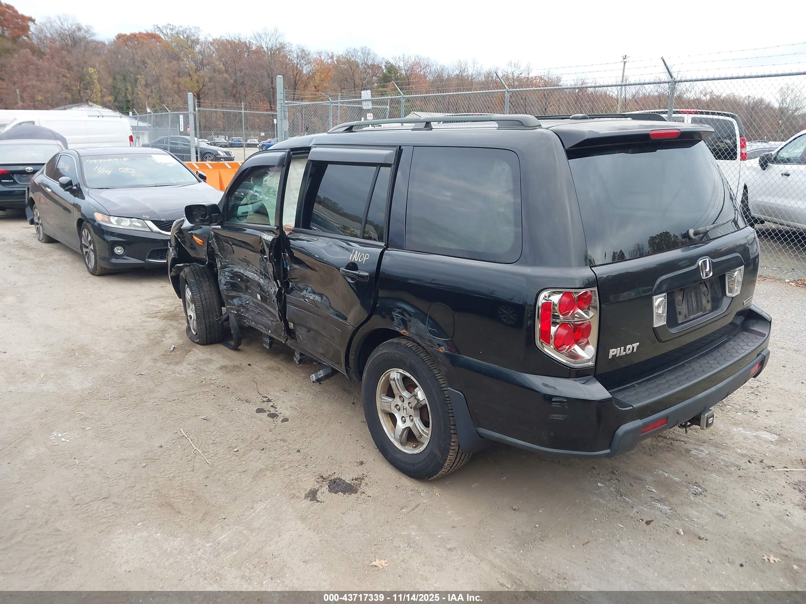 HONDA PILOT image 3