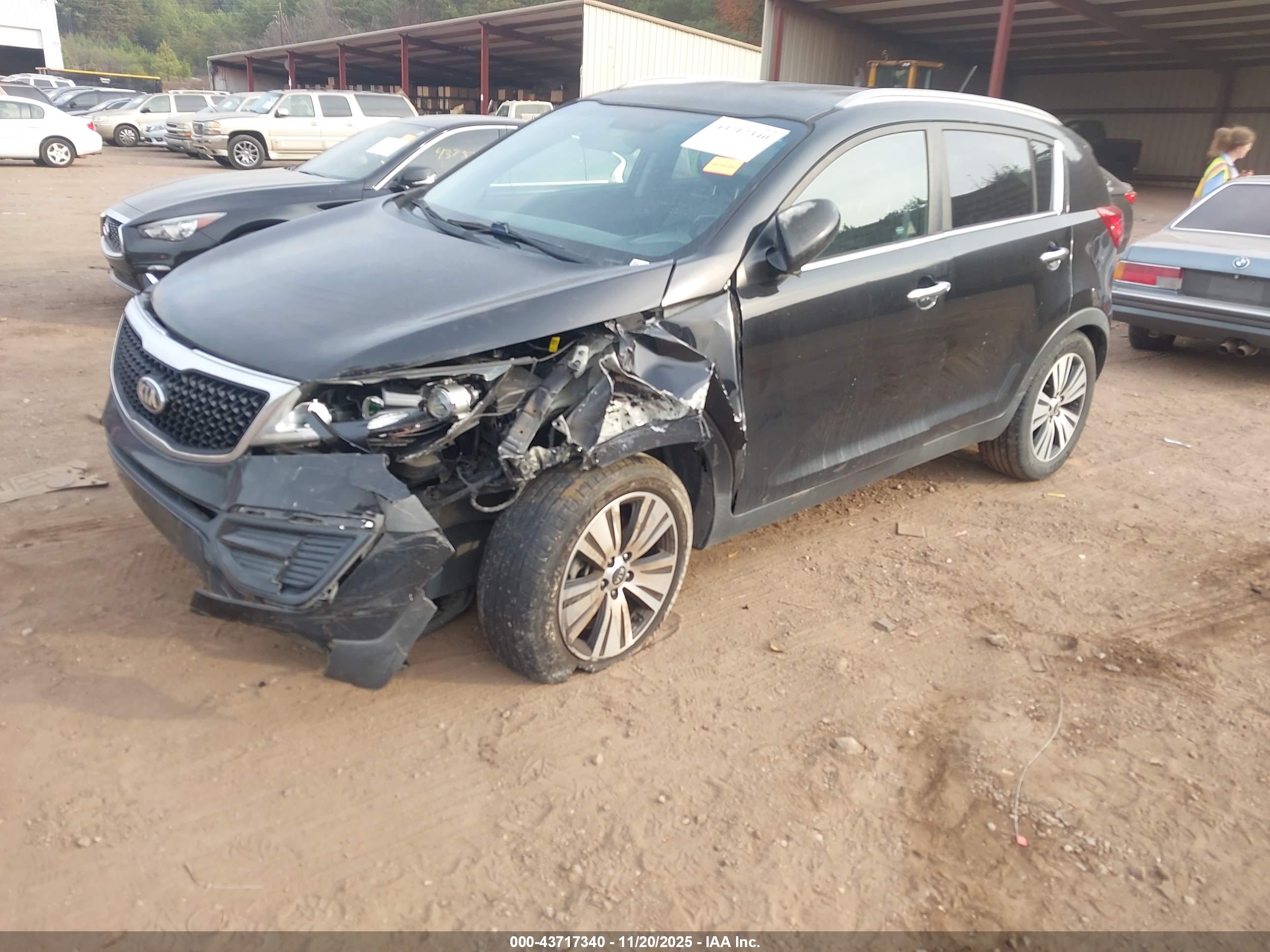 KIA SPORTAGE image 2