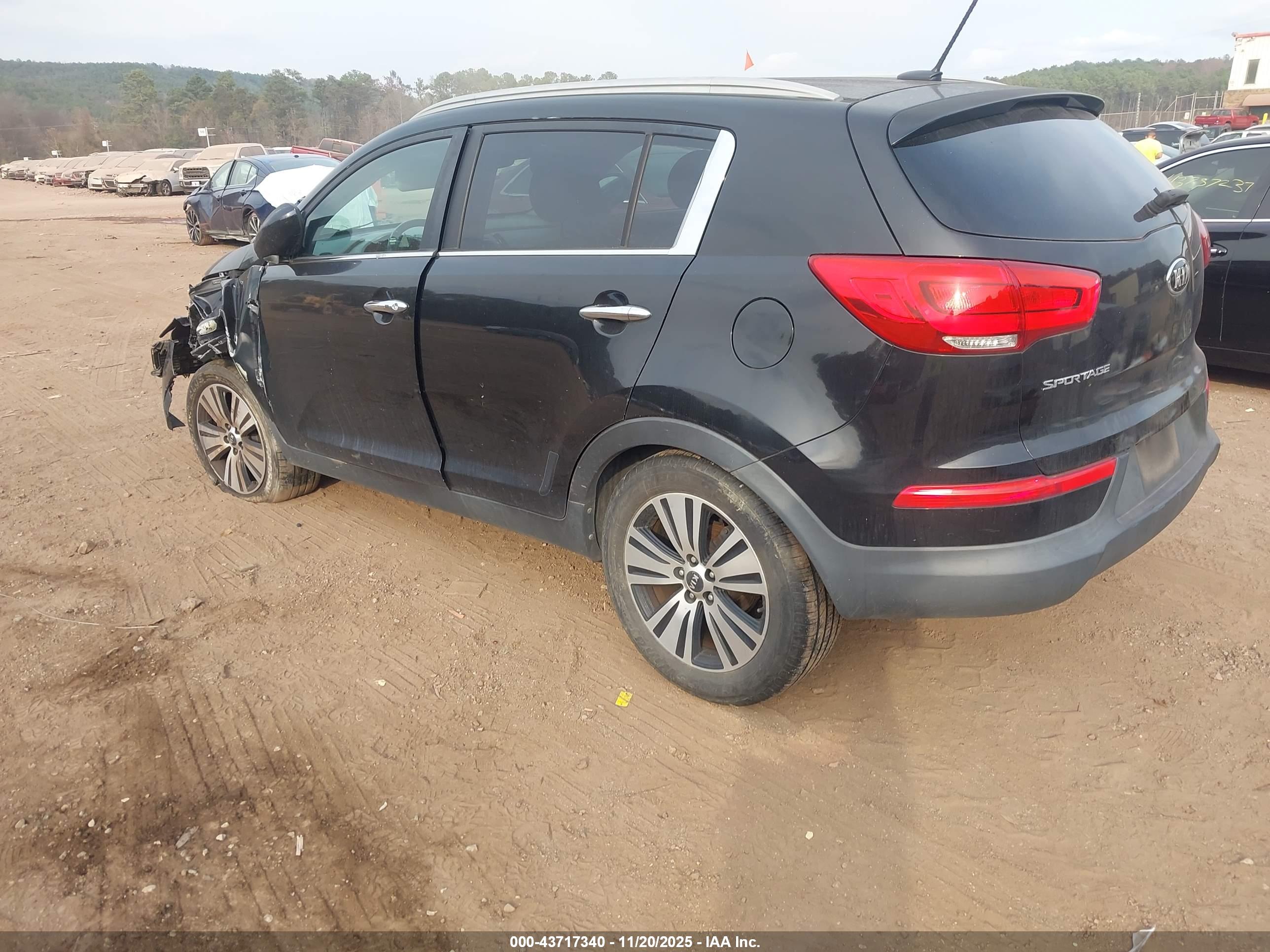 KIA SPORTAGE image 3
