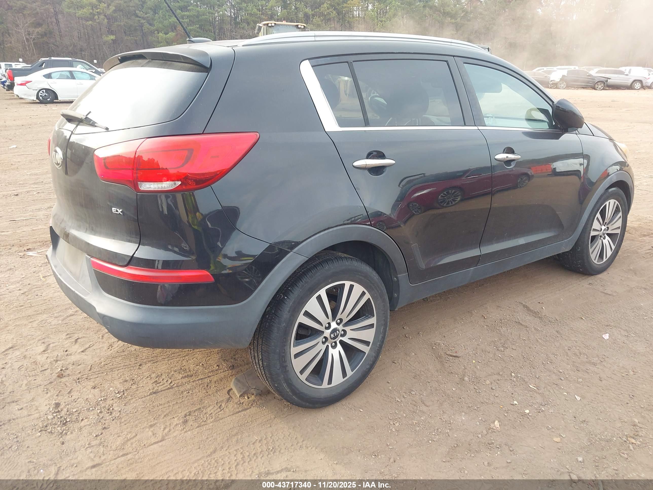 KIA SPORTAGE image 4