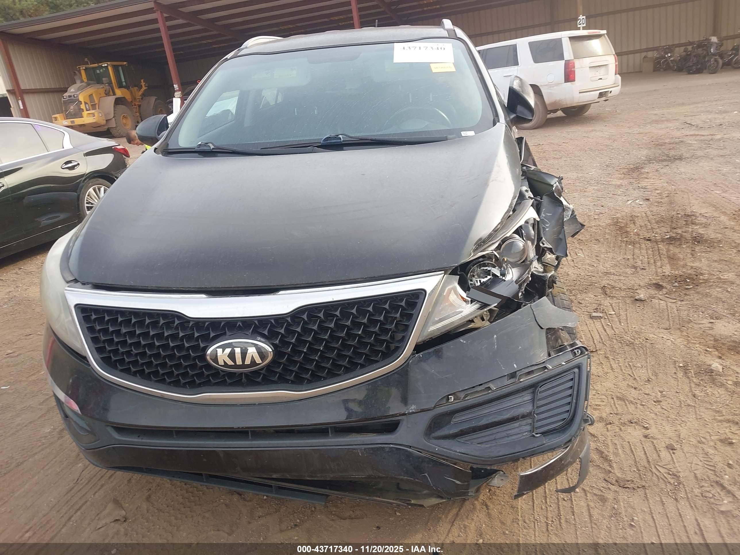 KIA SPORTAGE image 6