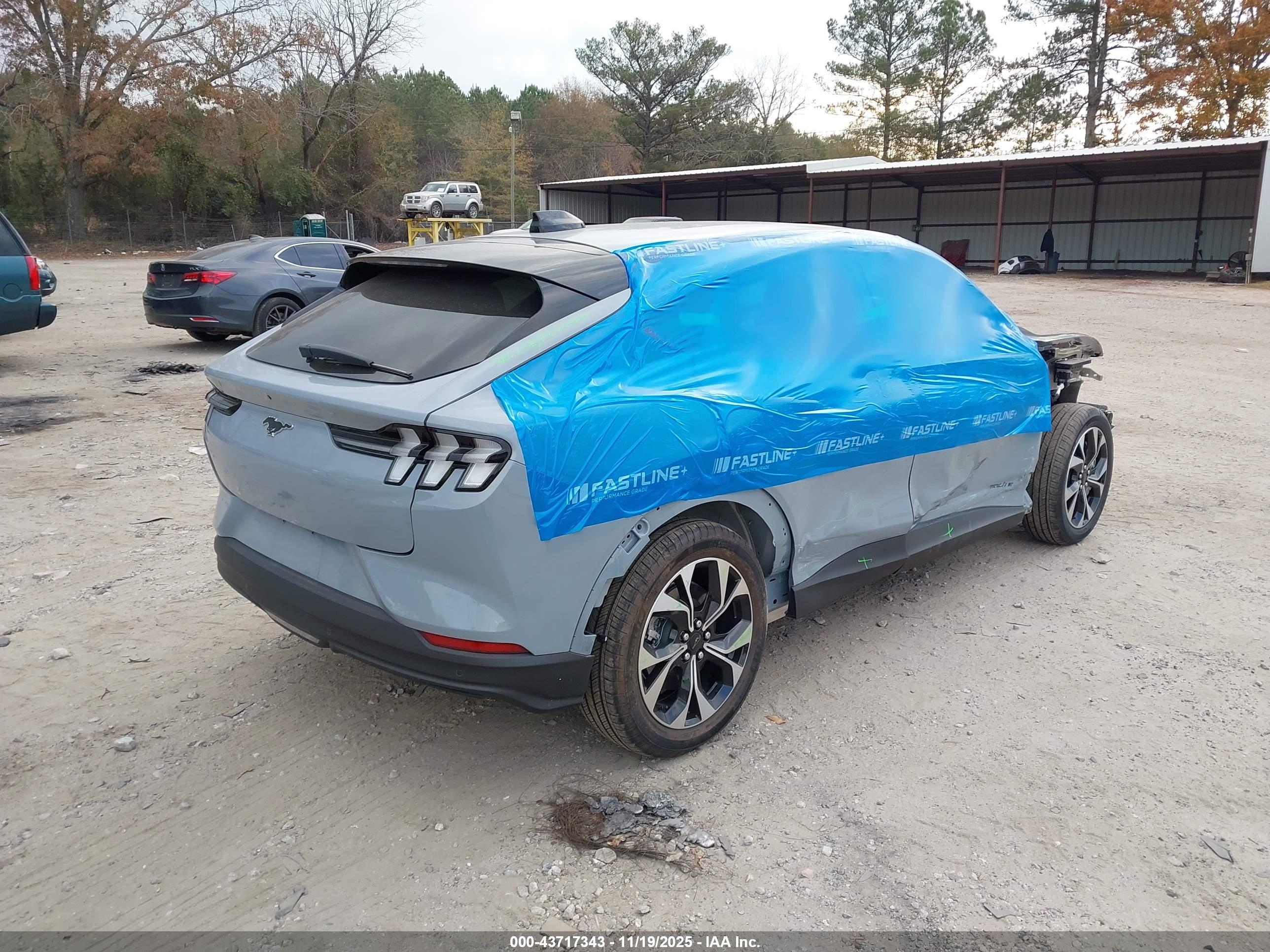 FORD MUSTANG image 4