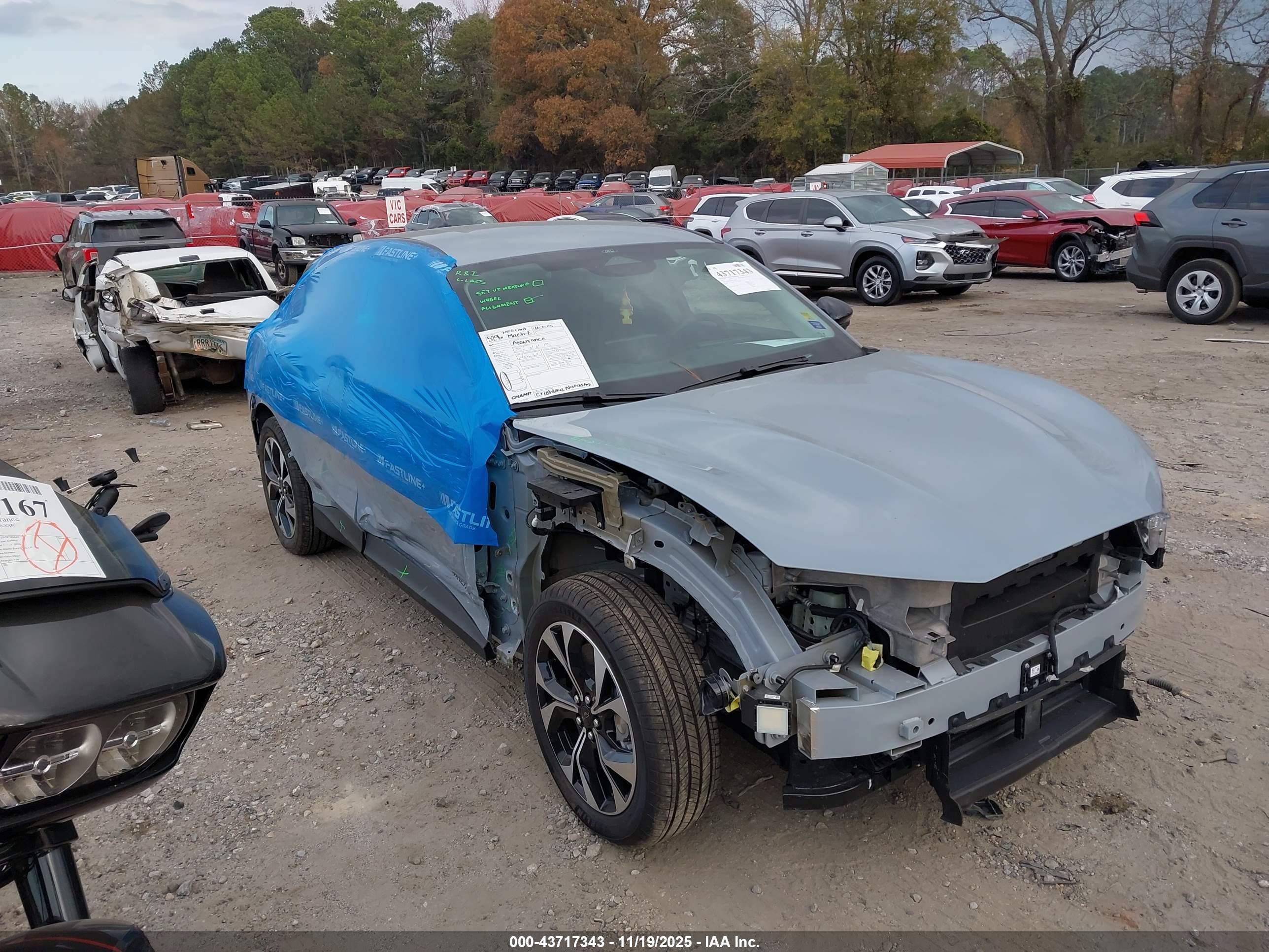 FORD MUSTANG image 6