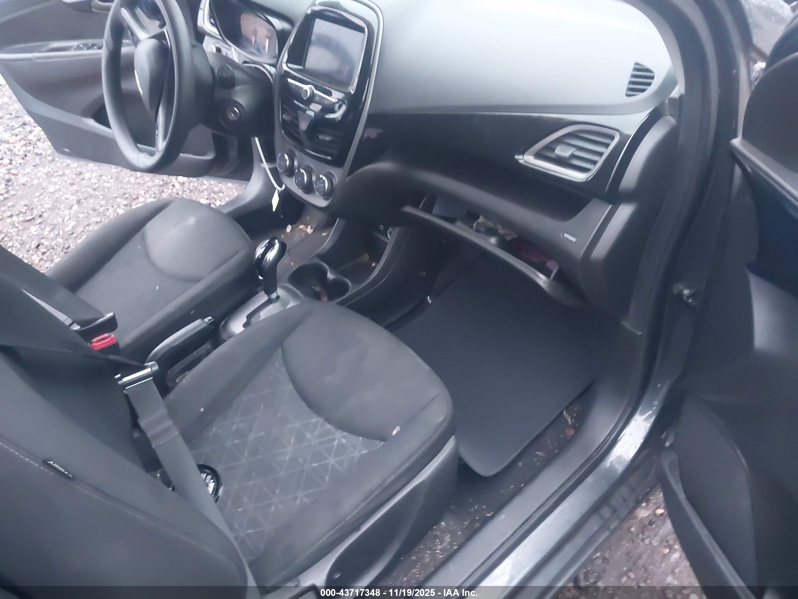 CHEVROLET SPARK image 5