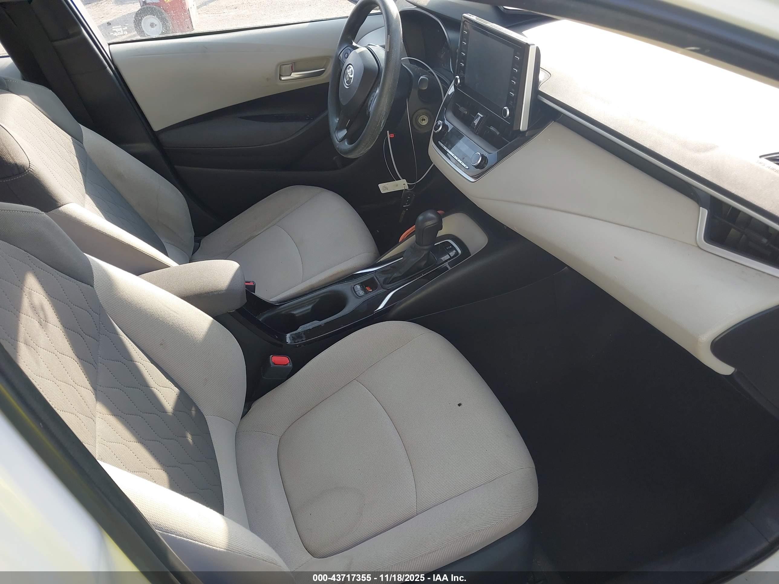 TOYOTA COROLLA image 5