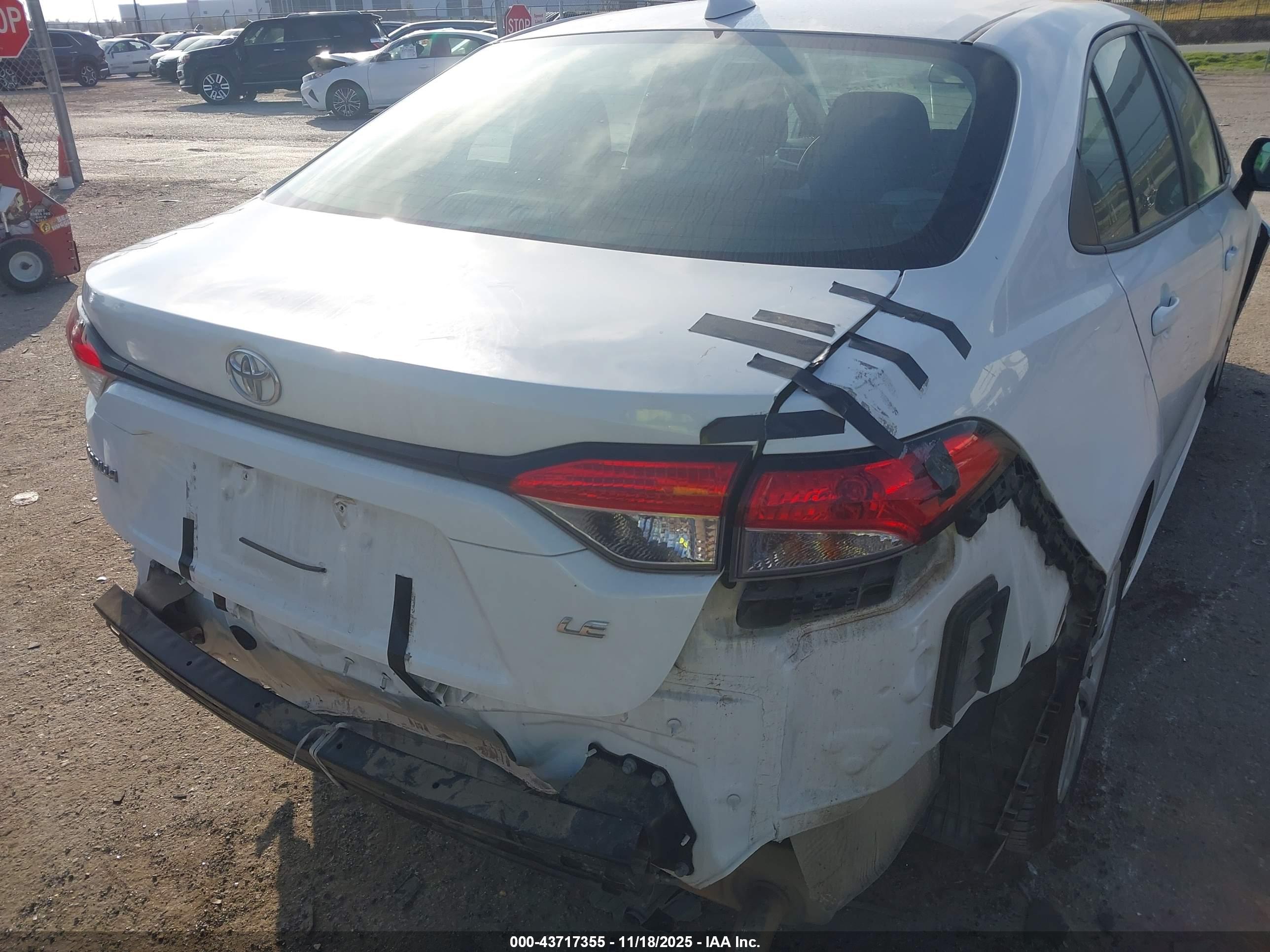 TOYOTA COROLLA image 6