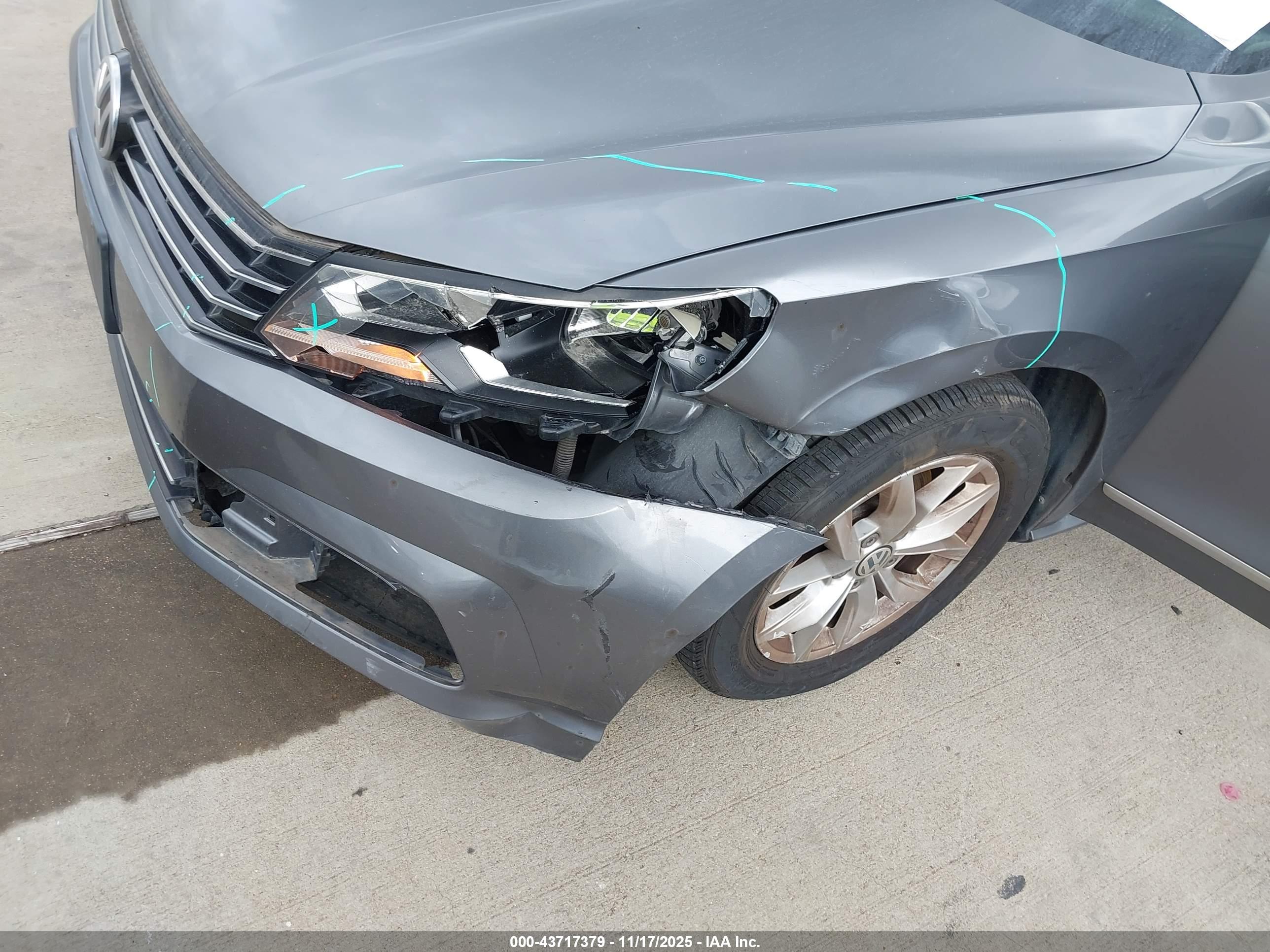 VOLKSWAGEN PASSAT image 6