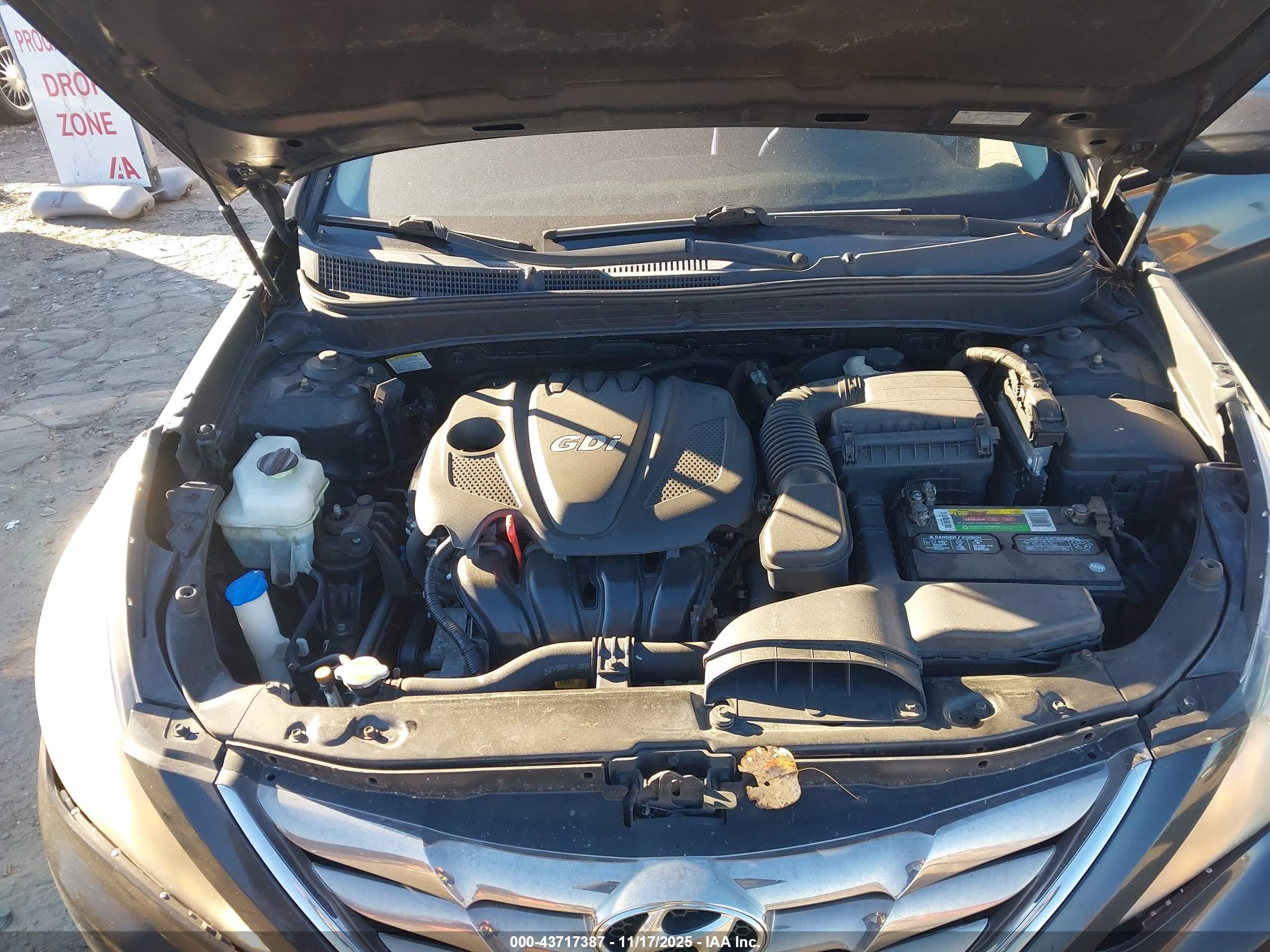 HYUNDAI SONATA image 10