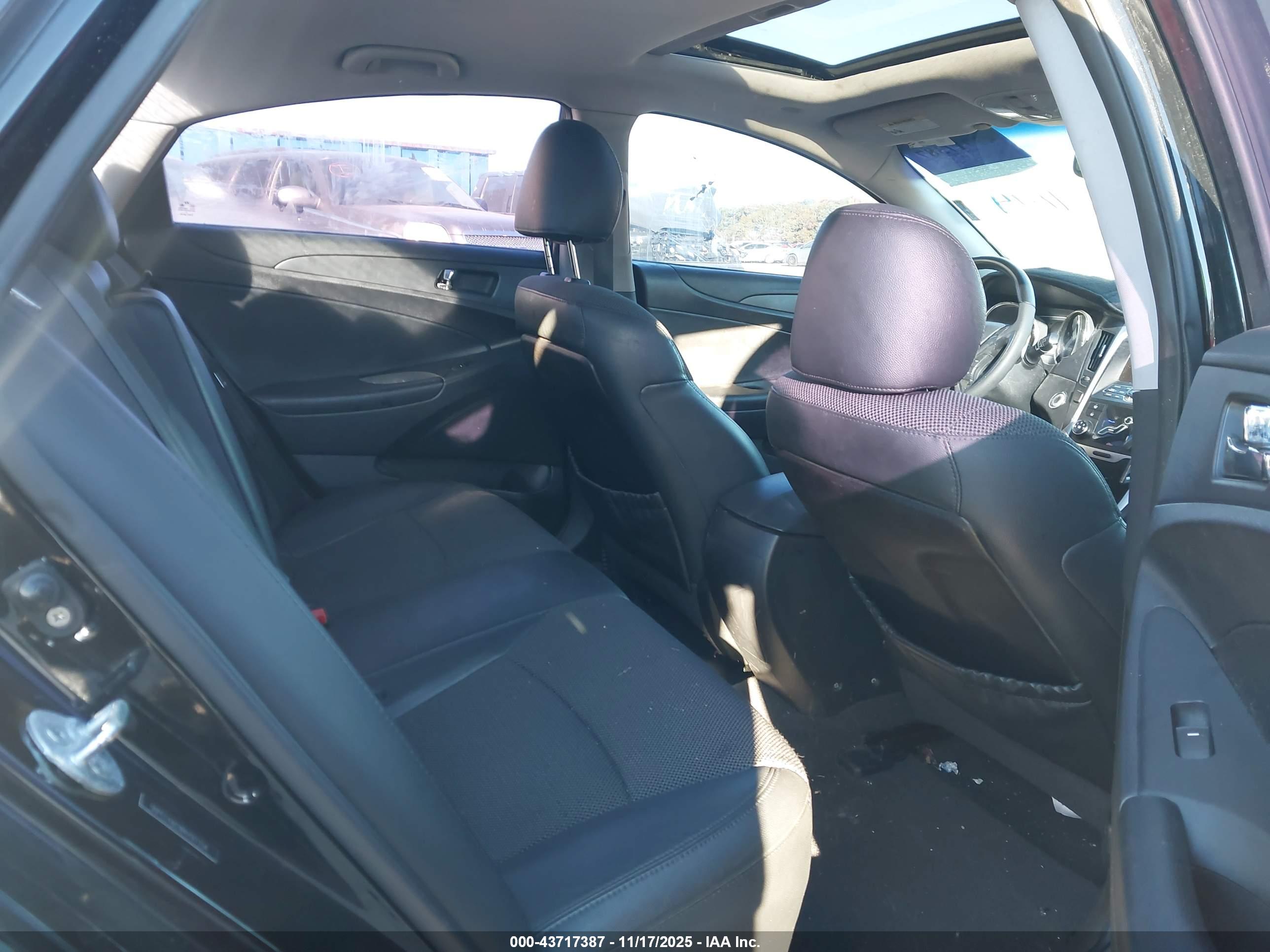 HYUNDAI SONATA image 8