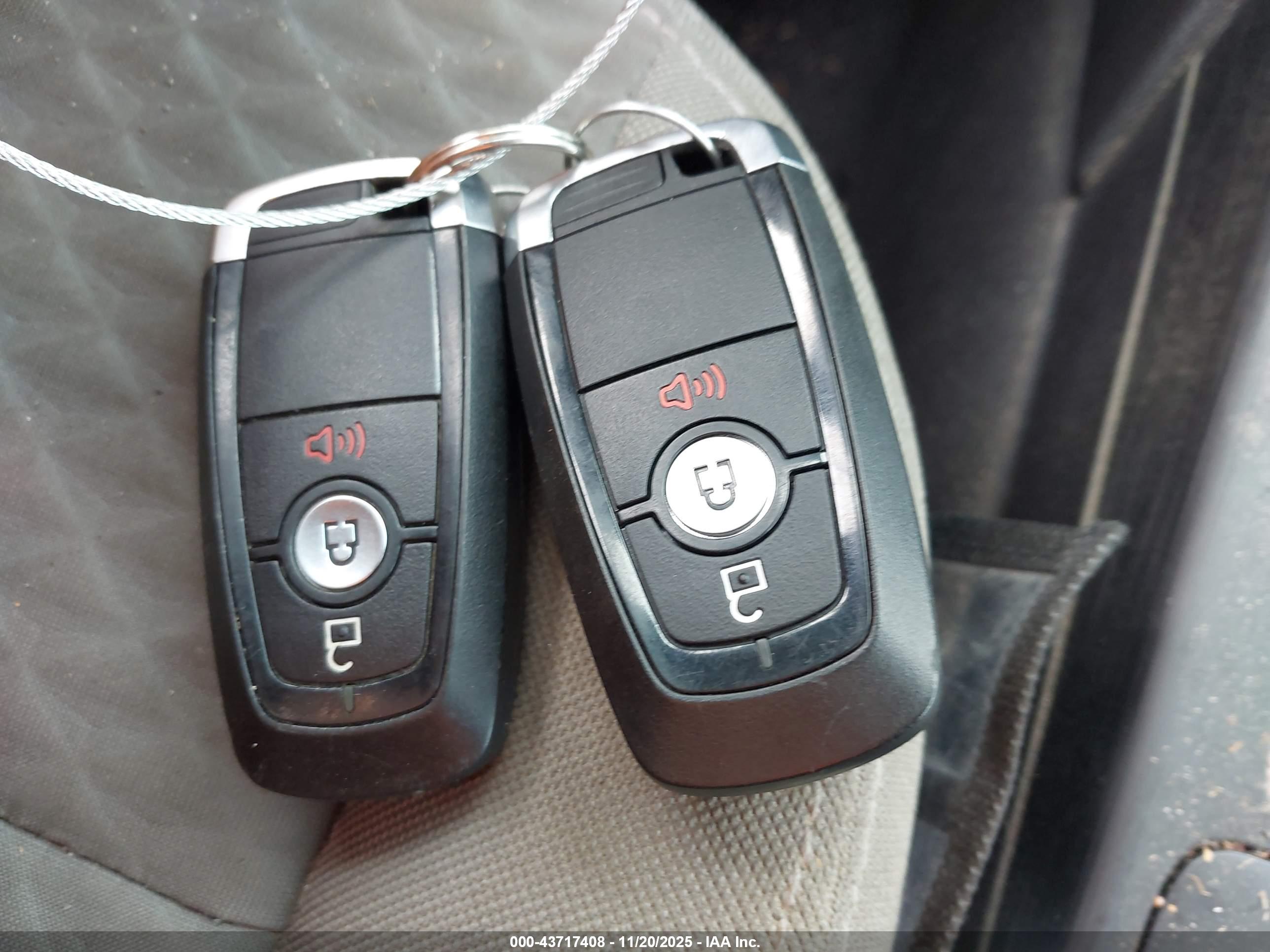 FORD ESCAPE image 11