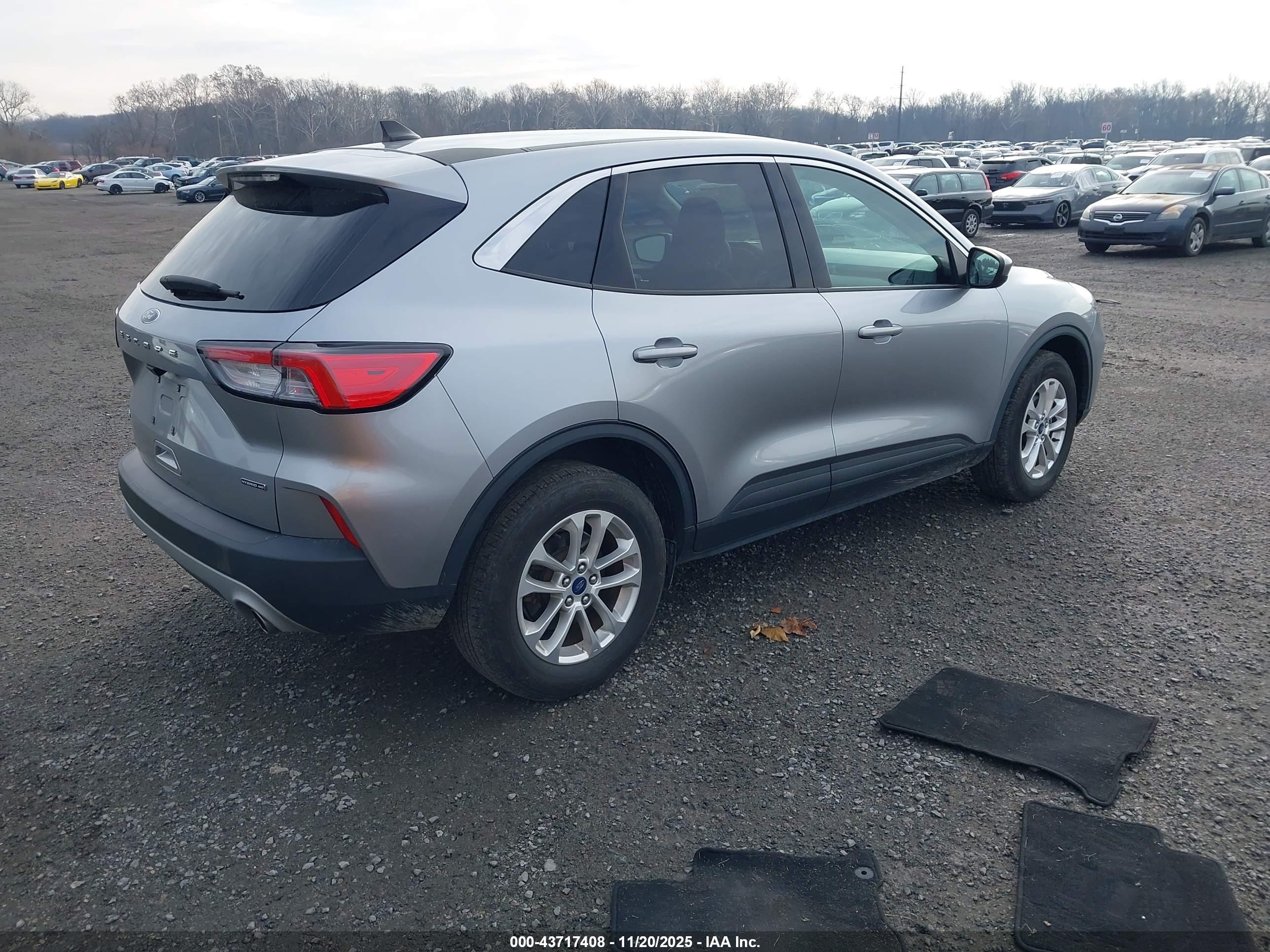 FORD ESCAPE image 4