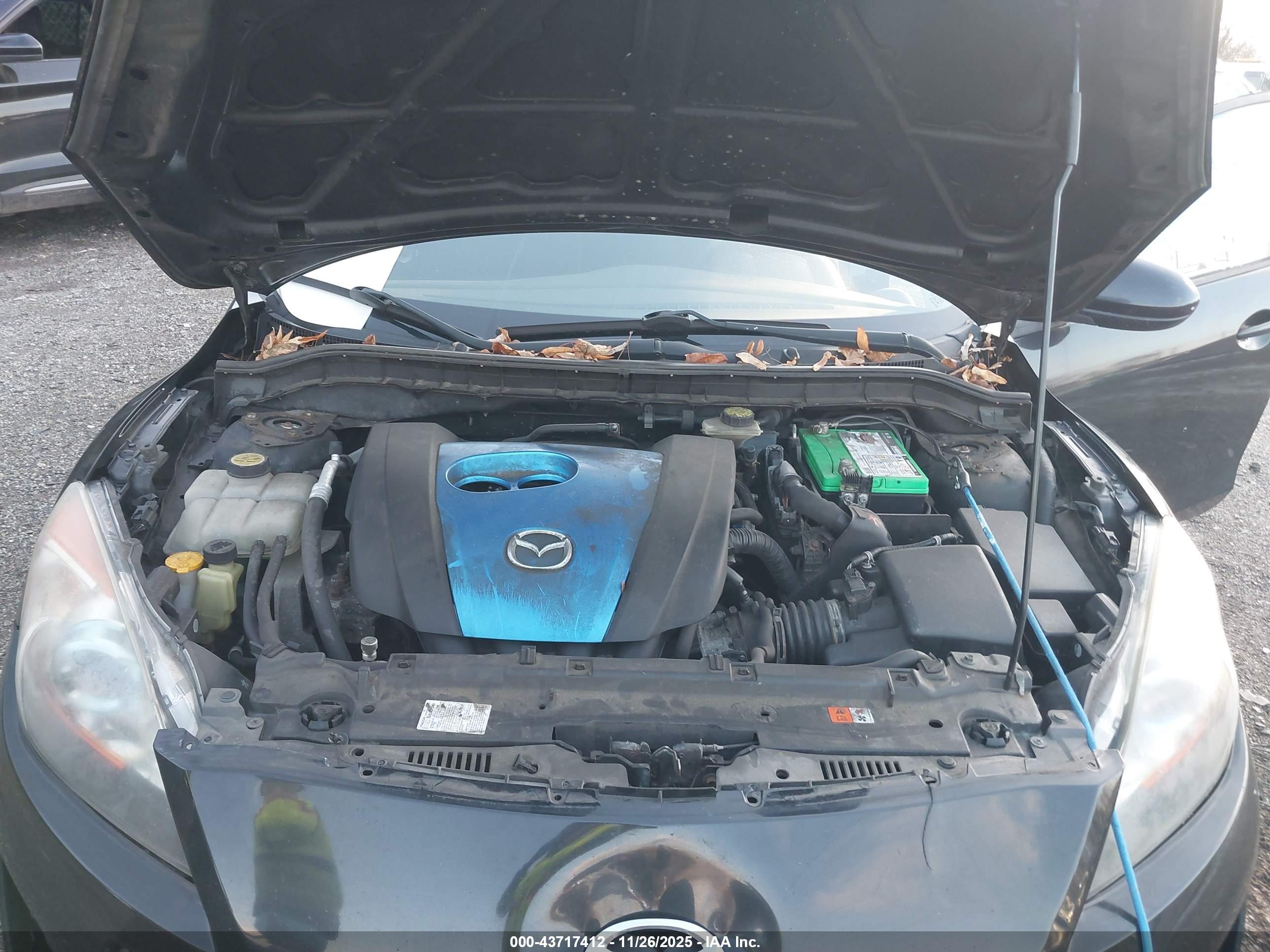 MAZDA MAZDA3 image 10