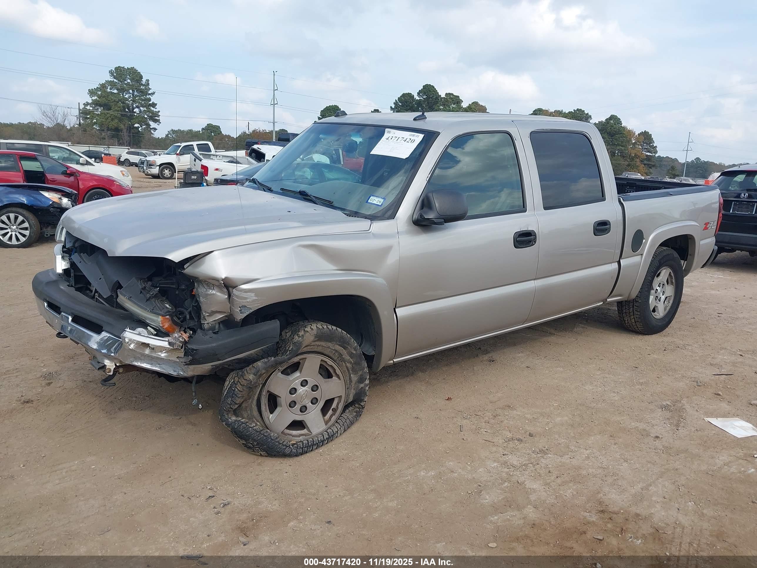 CHEVROLET SILVERADO image 2
