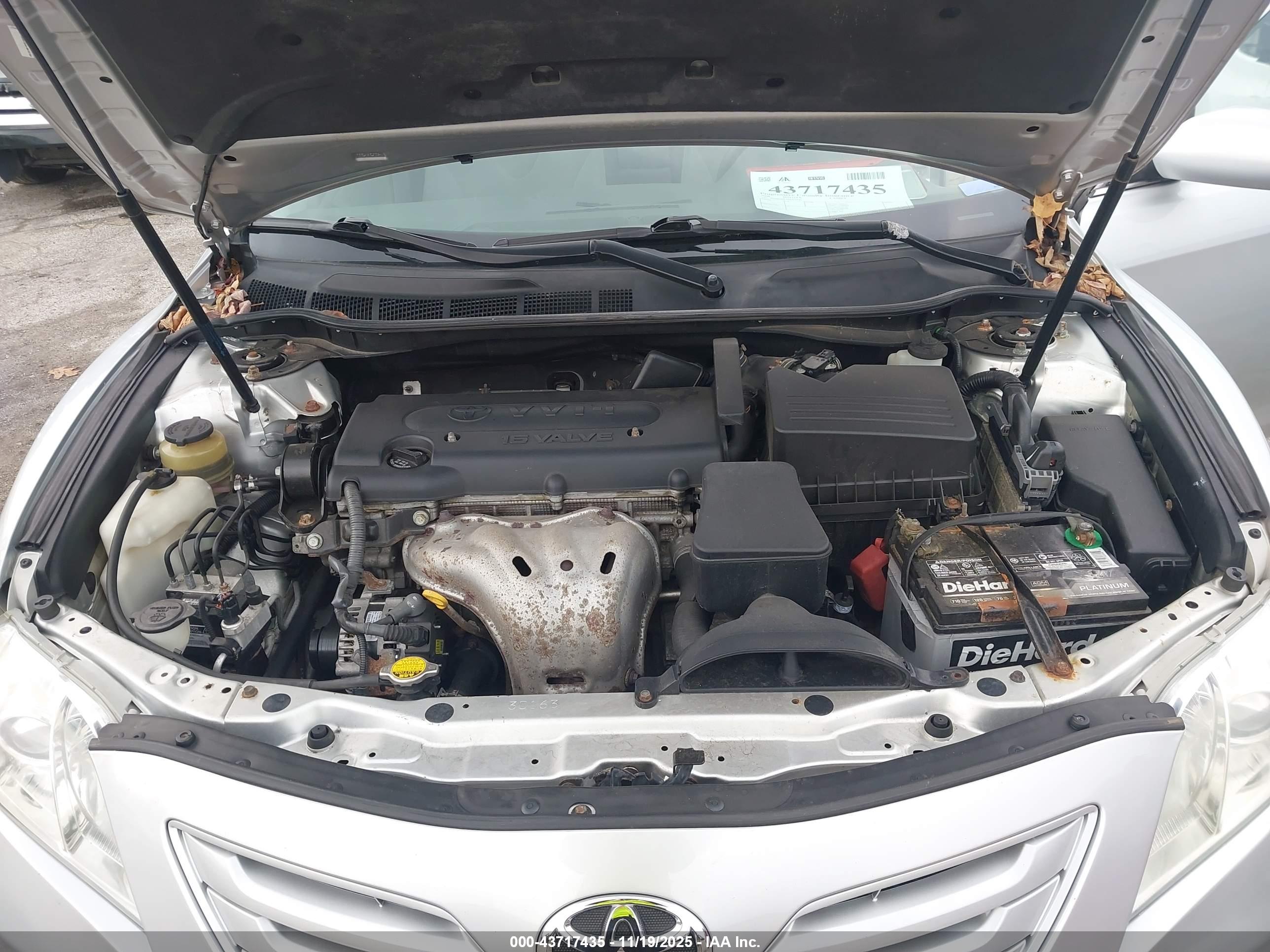 TOYOTA CAMRY image 10