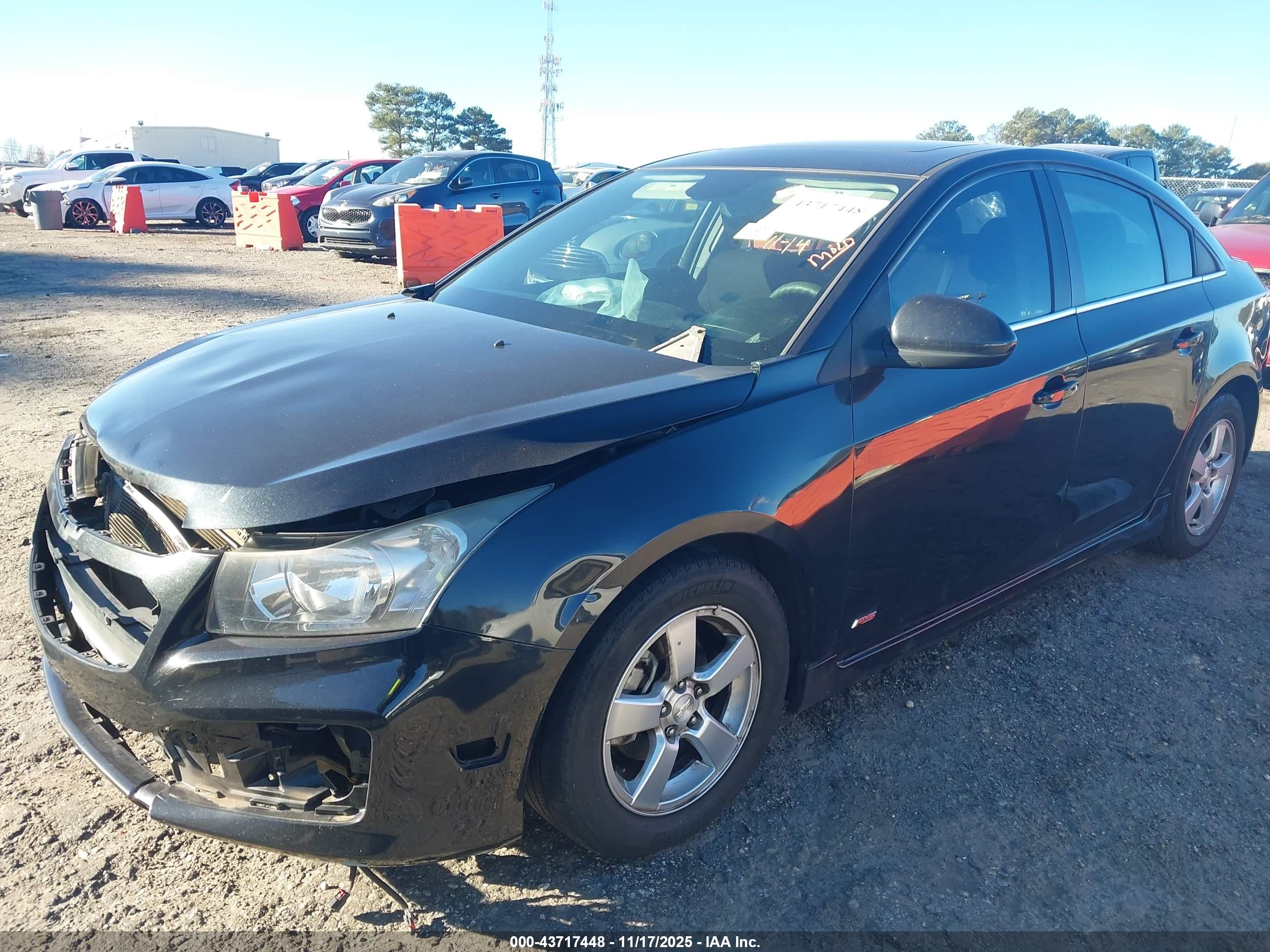 CHEVROLET CRUZE image 2