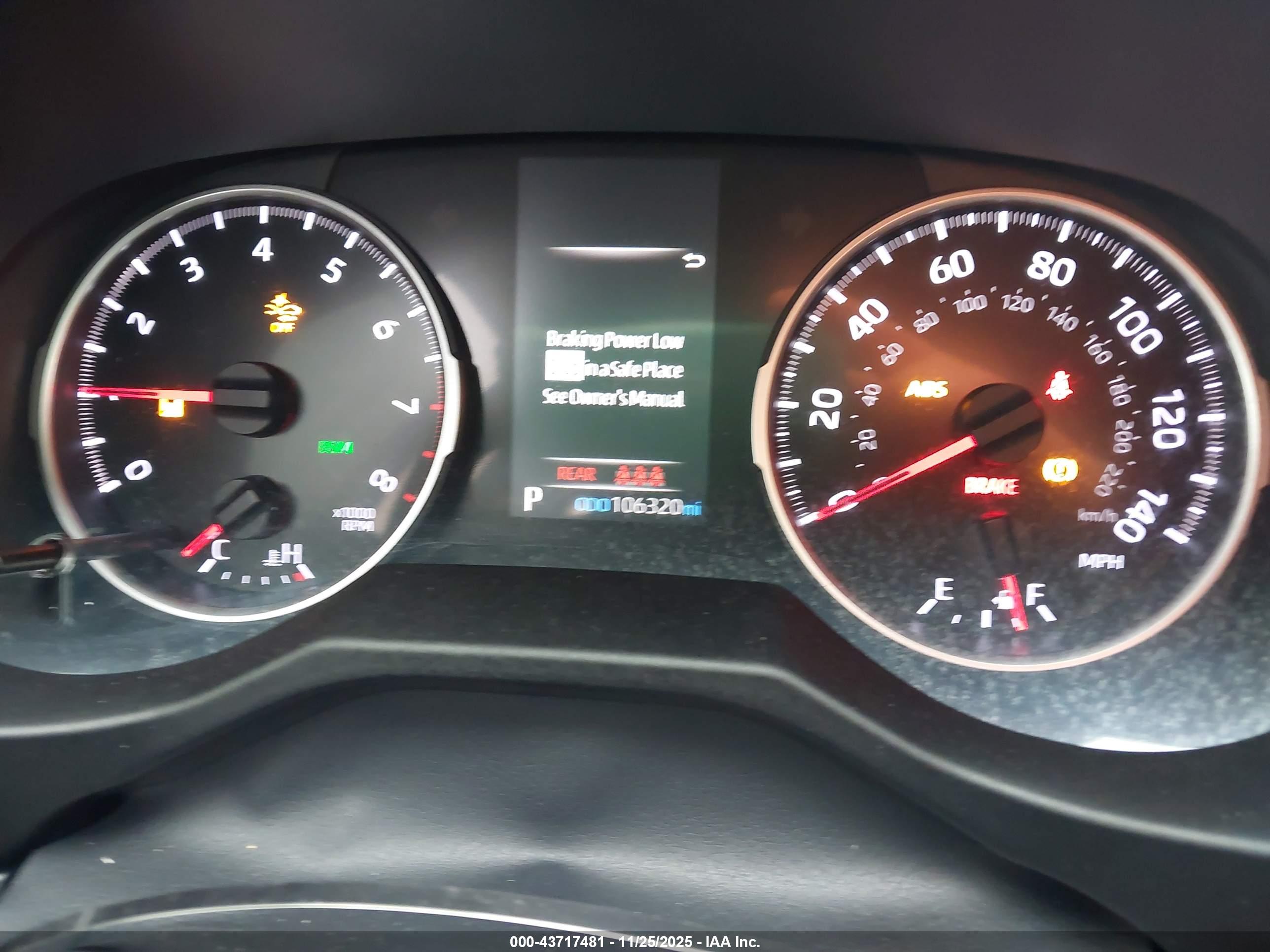 TOYOTA RAV4 image 7