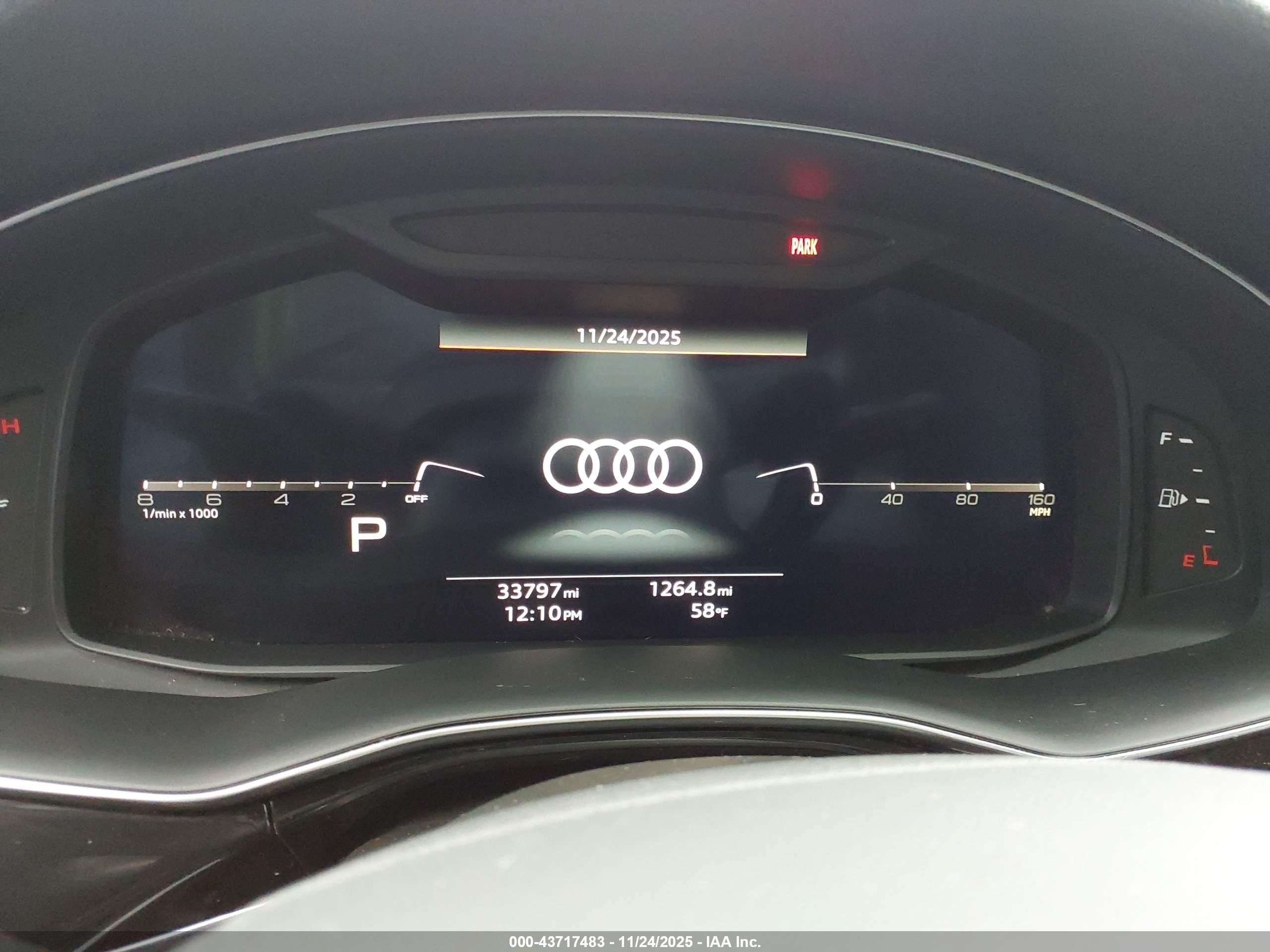 AUDI Q8 image 7