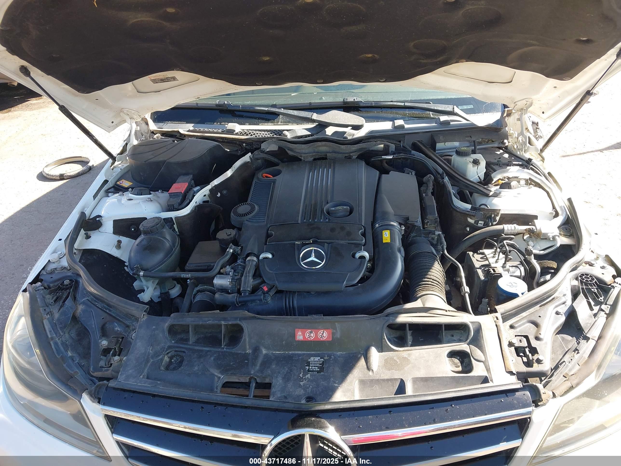 MERCEDES-BENZ C image 10