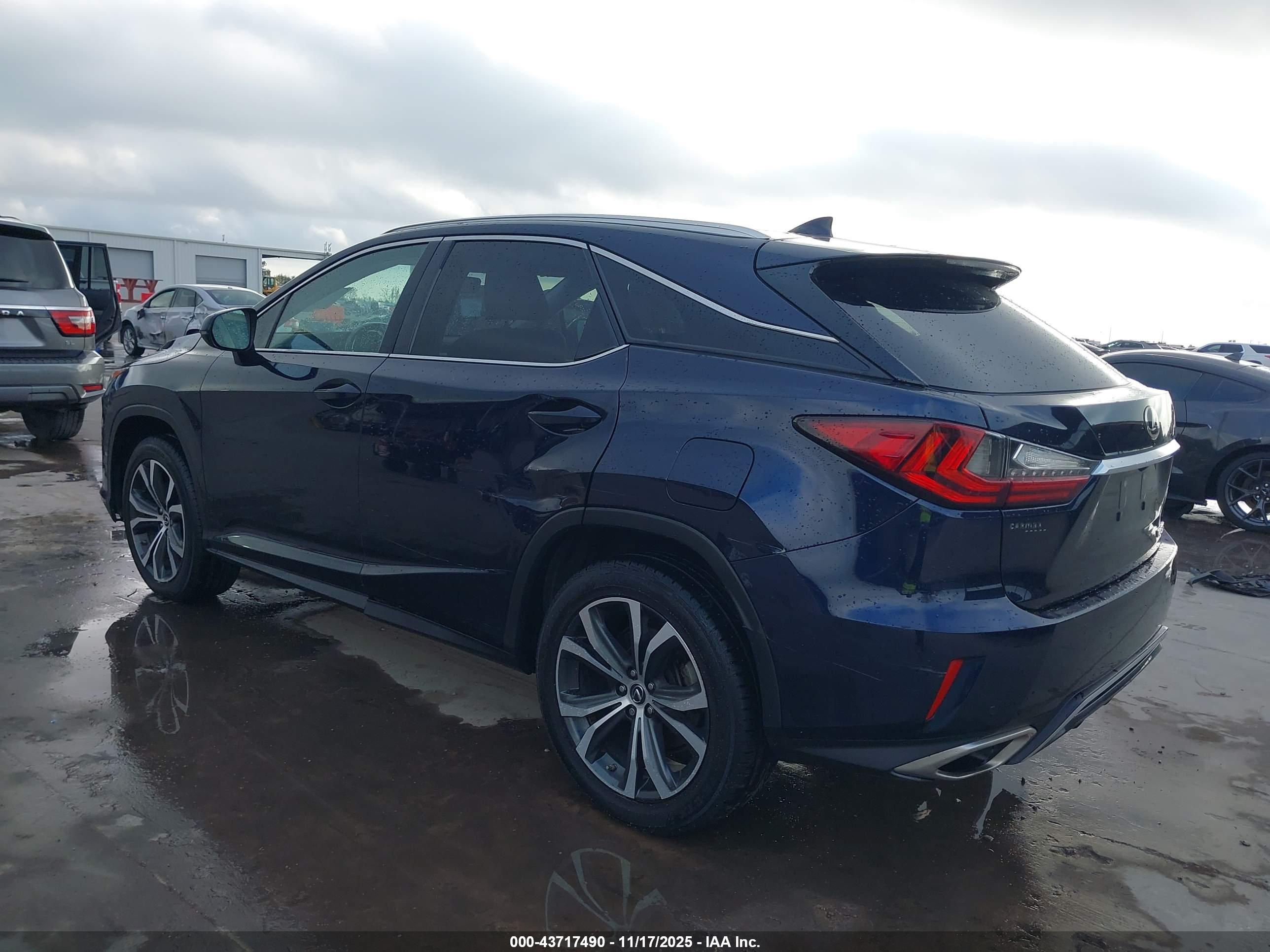 LEXUS RX image 3