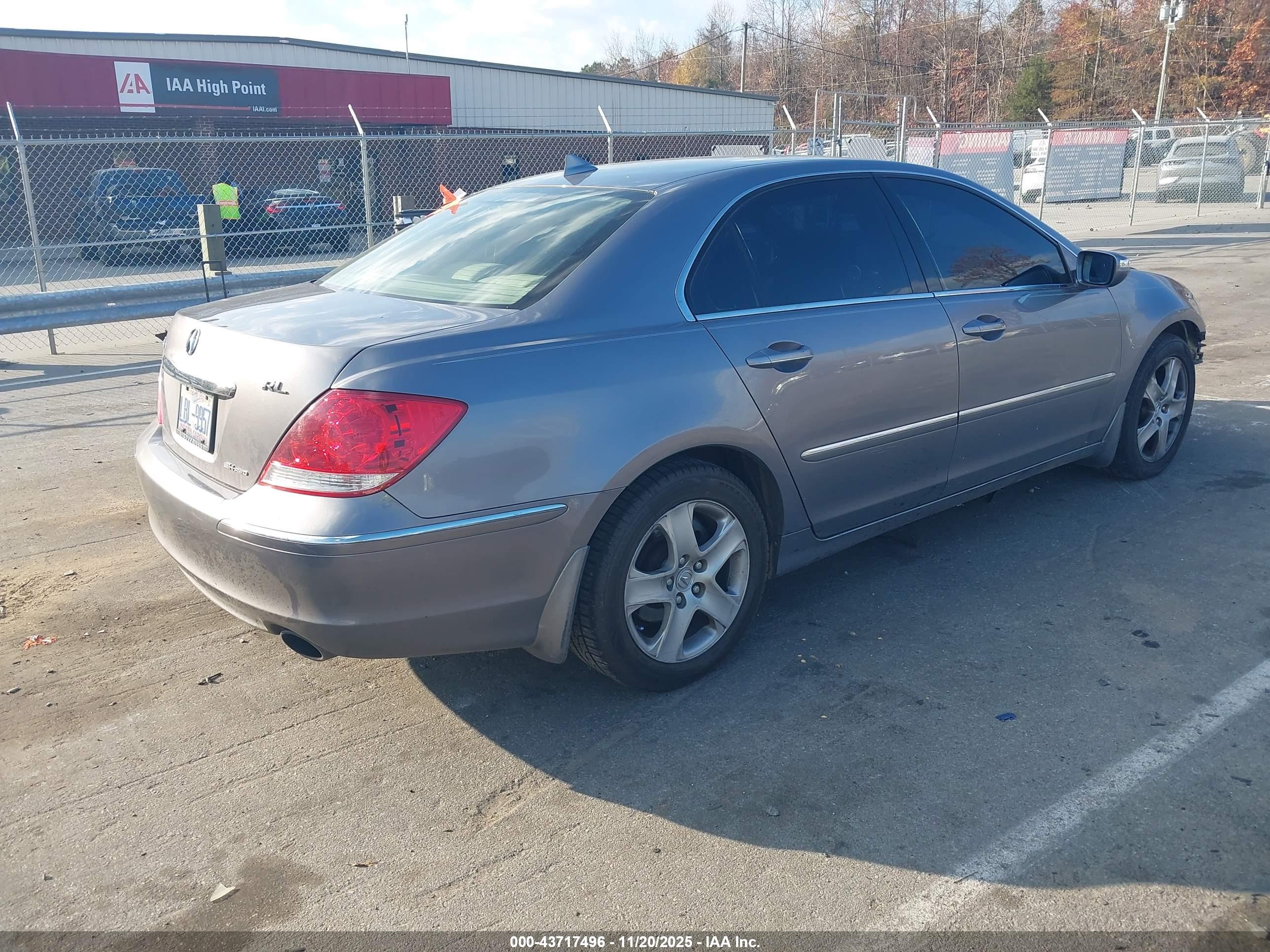 ACURA RL image 4