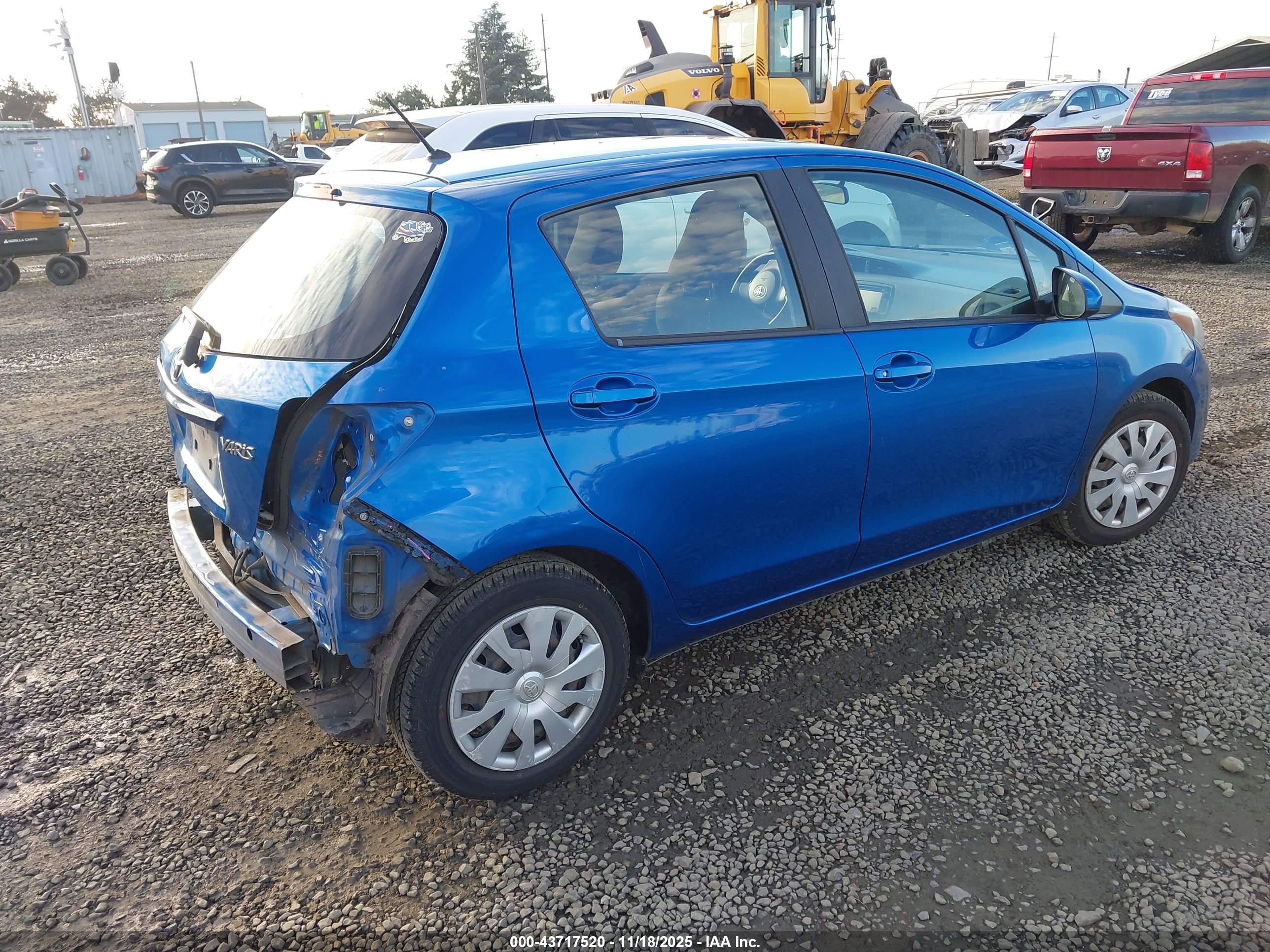 TOYOTA YARIS image 4