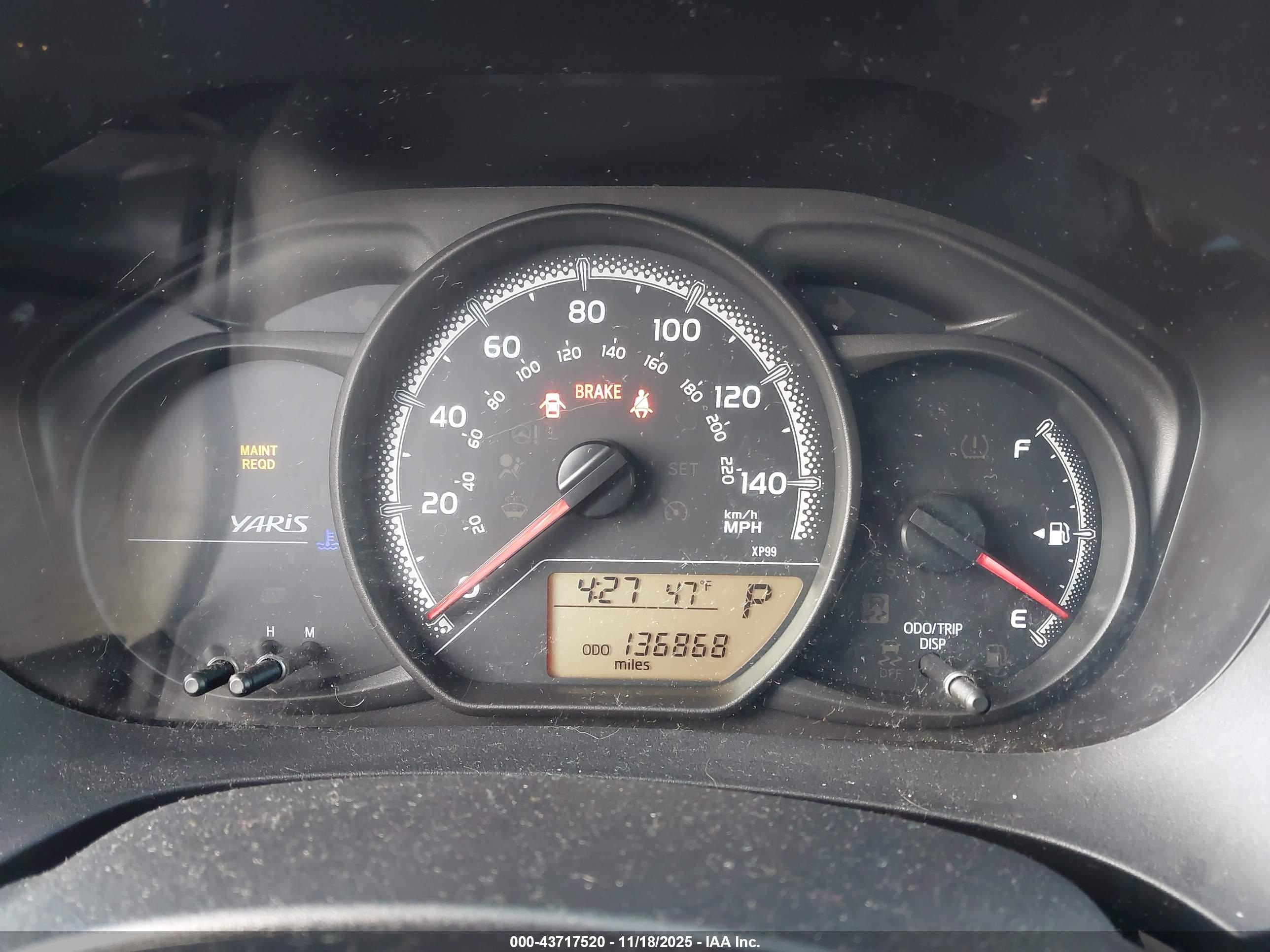TOYOTA YARIS image 7