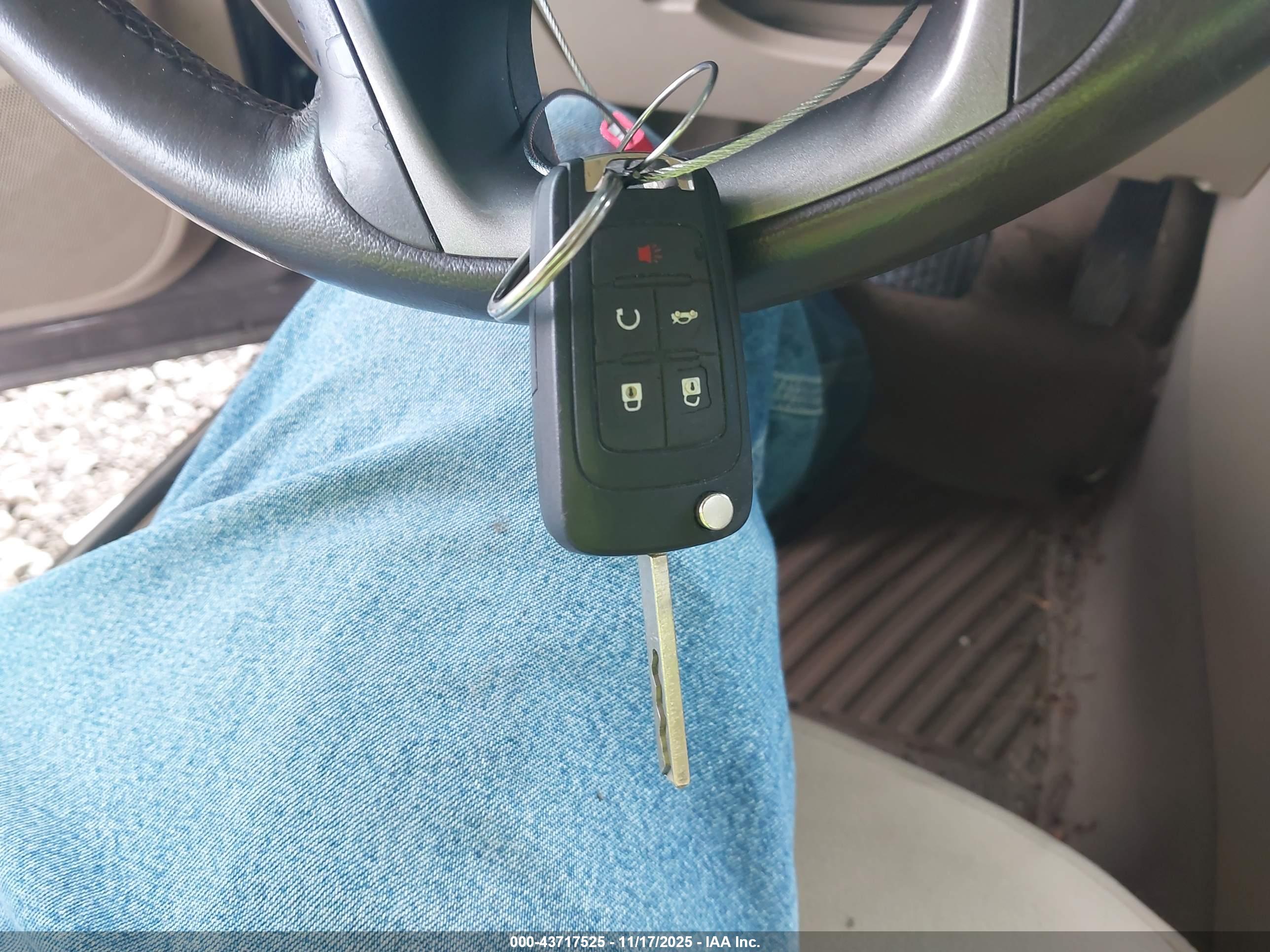 BUICK LACROSSE image 11