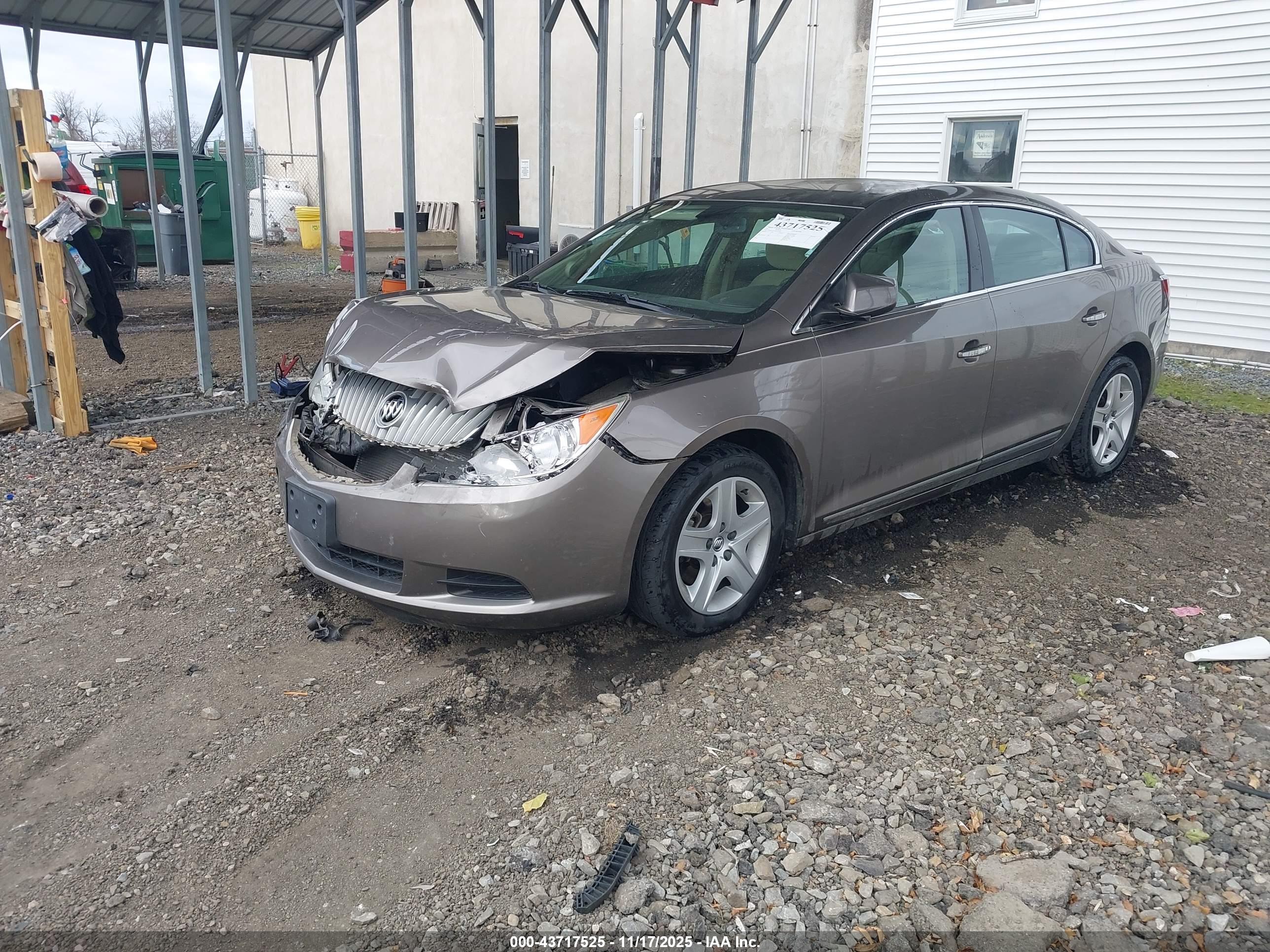 BUICK LACROSSE image 2