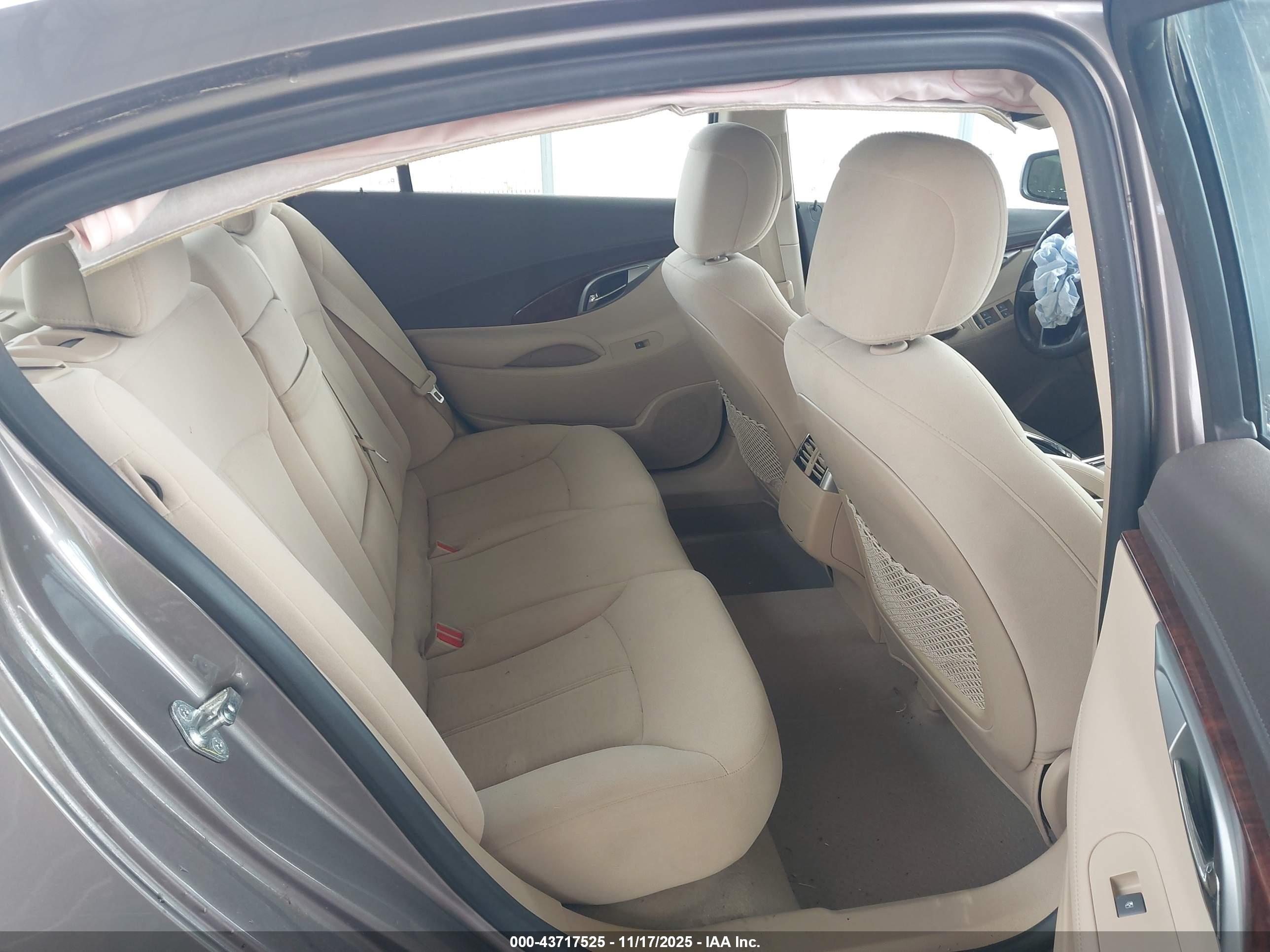 BUICK LACROSSE image 8