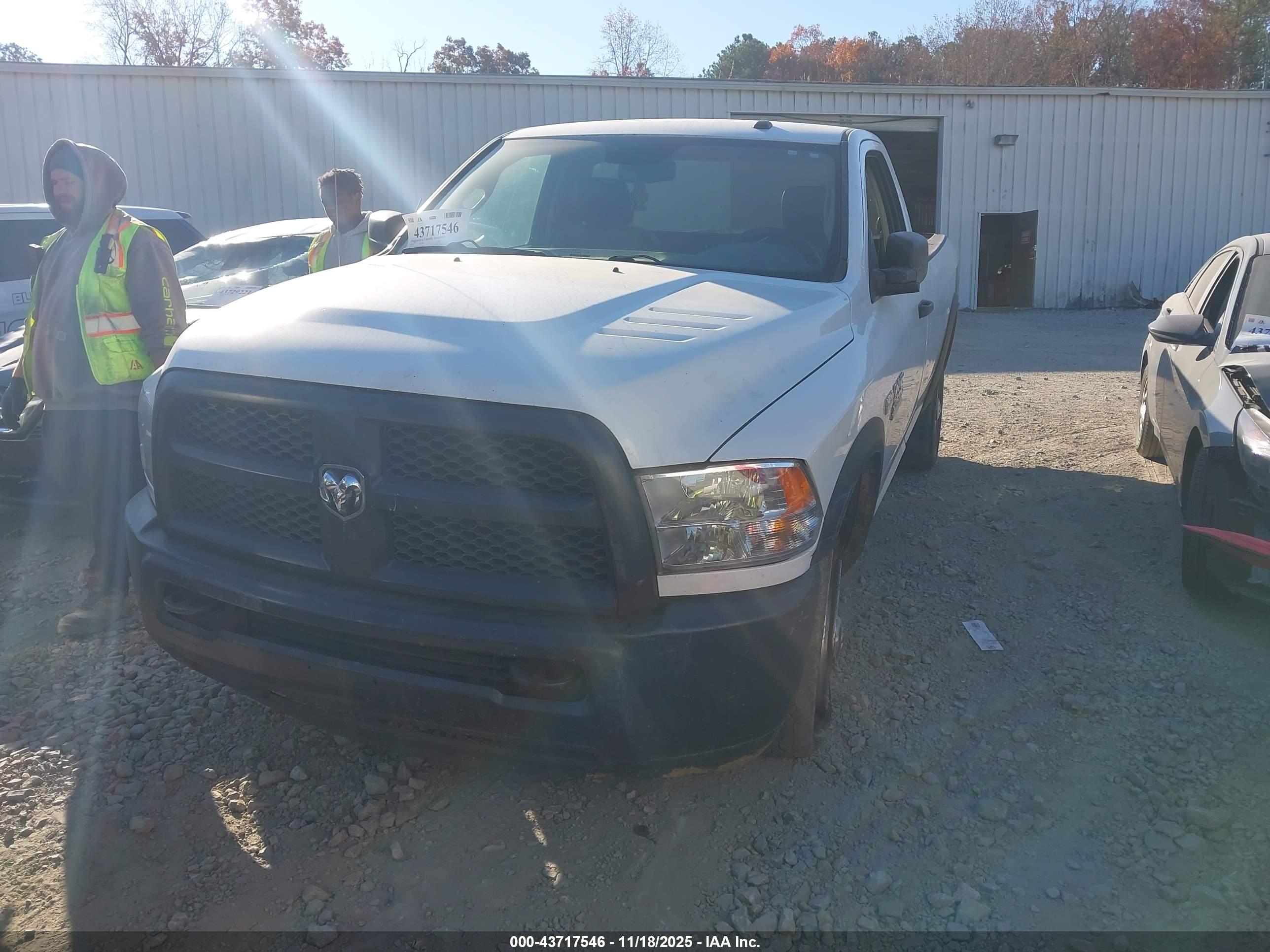 RAM 2500 image 2