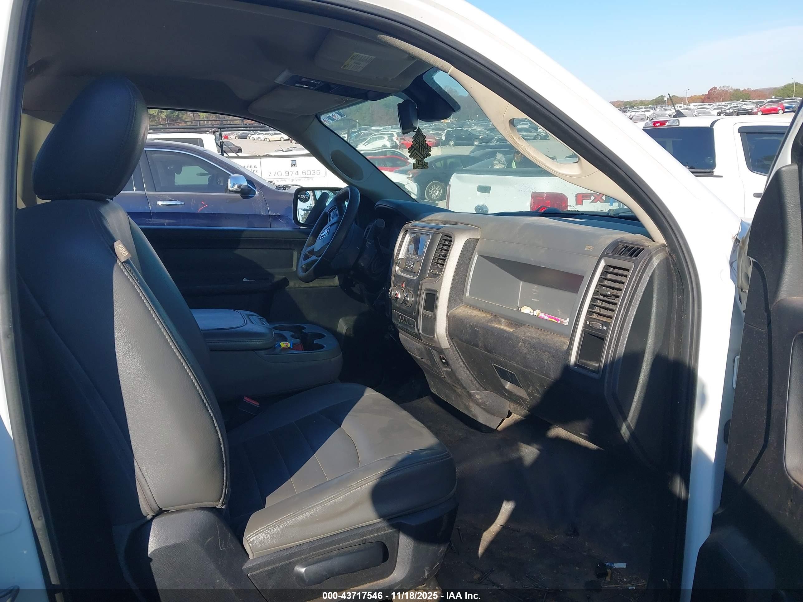RAM 2500 image 5