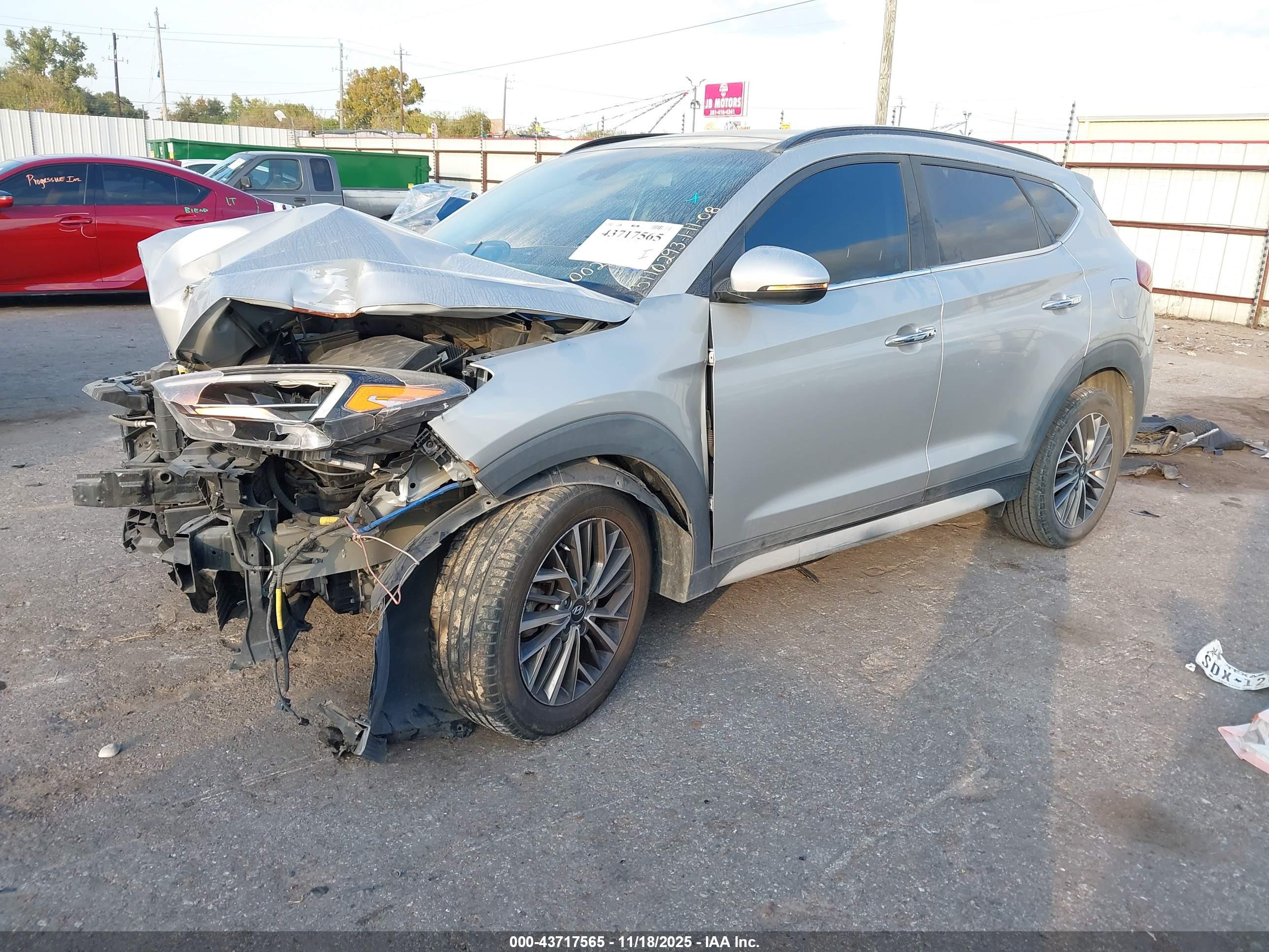HYUNDAI TUCSON image 2