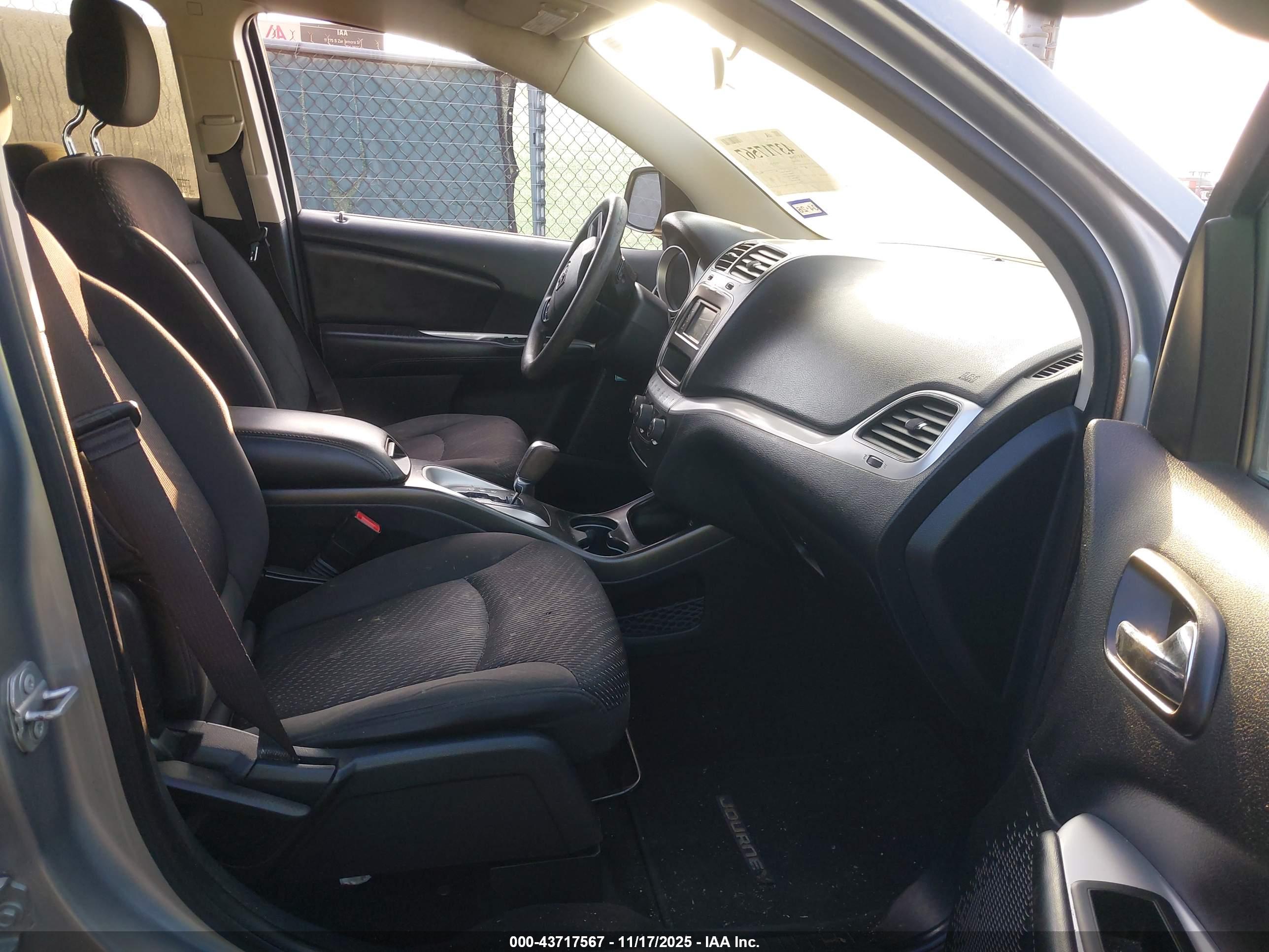 DODGE JOURNEY image 5