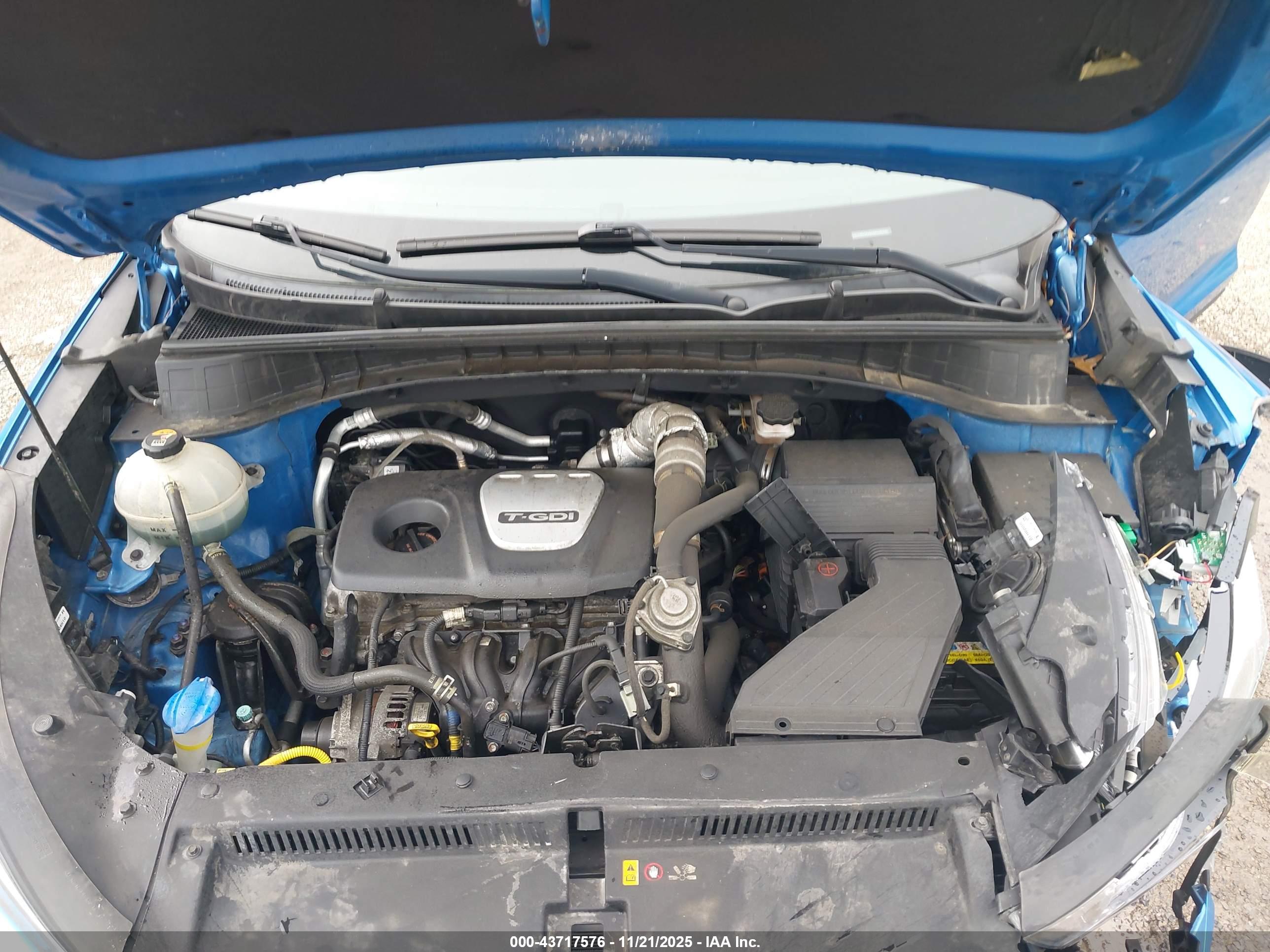 HYUNDAI TUCSON image 10