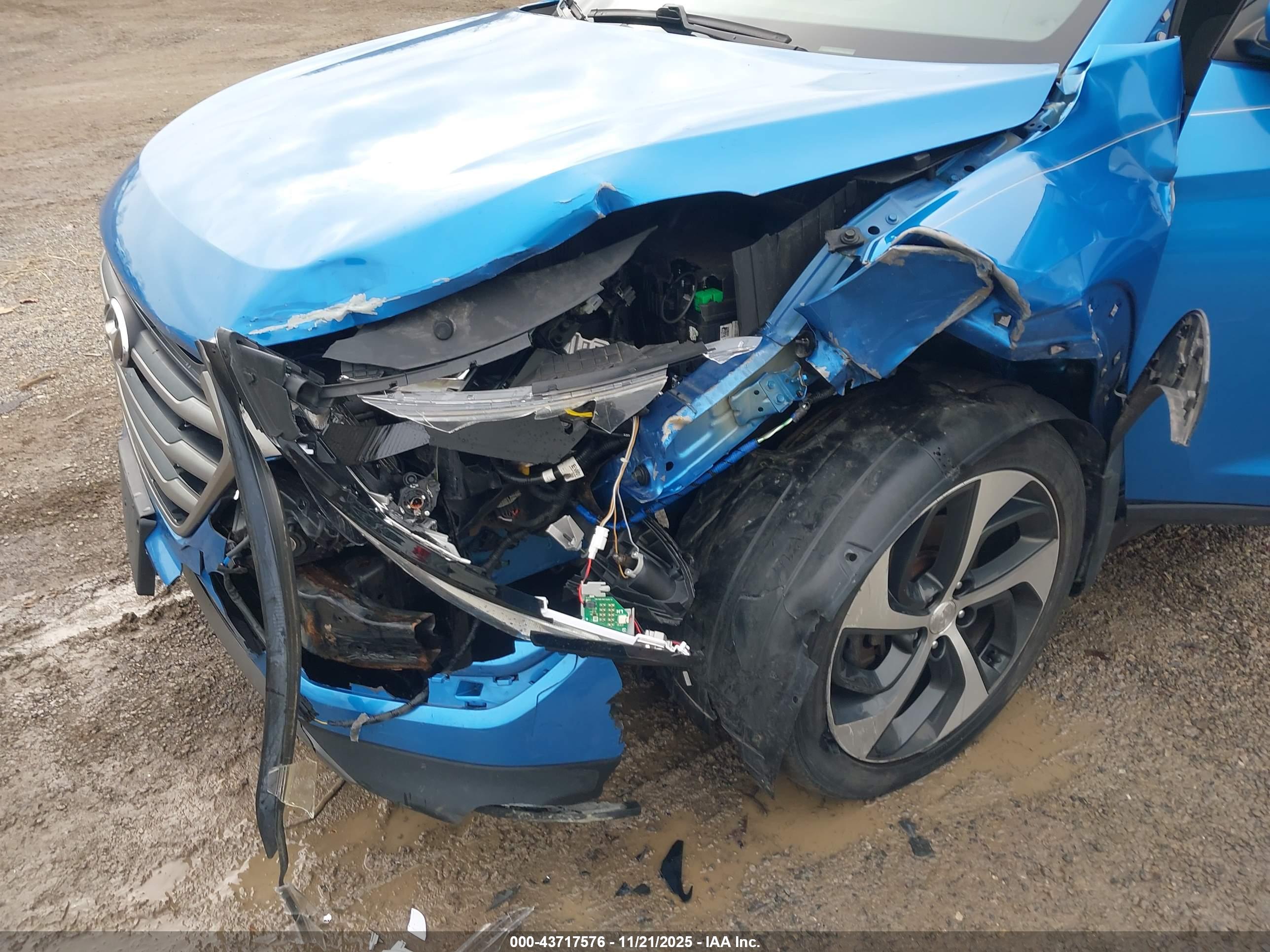 HYUNDAI TUCSON image 6