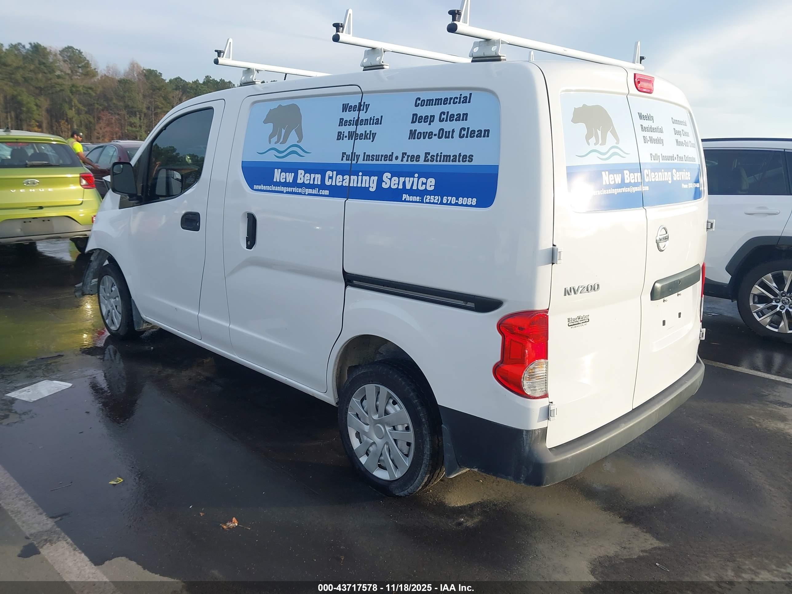 NISSAN NV200 image 3