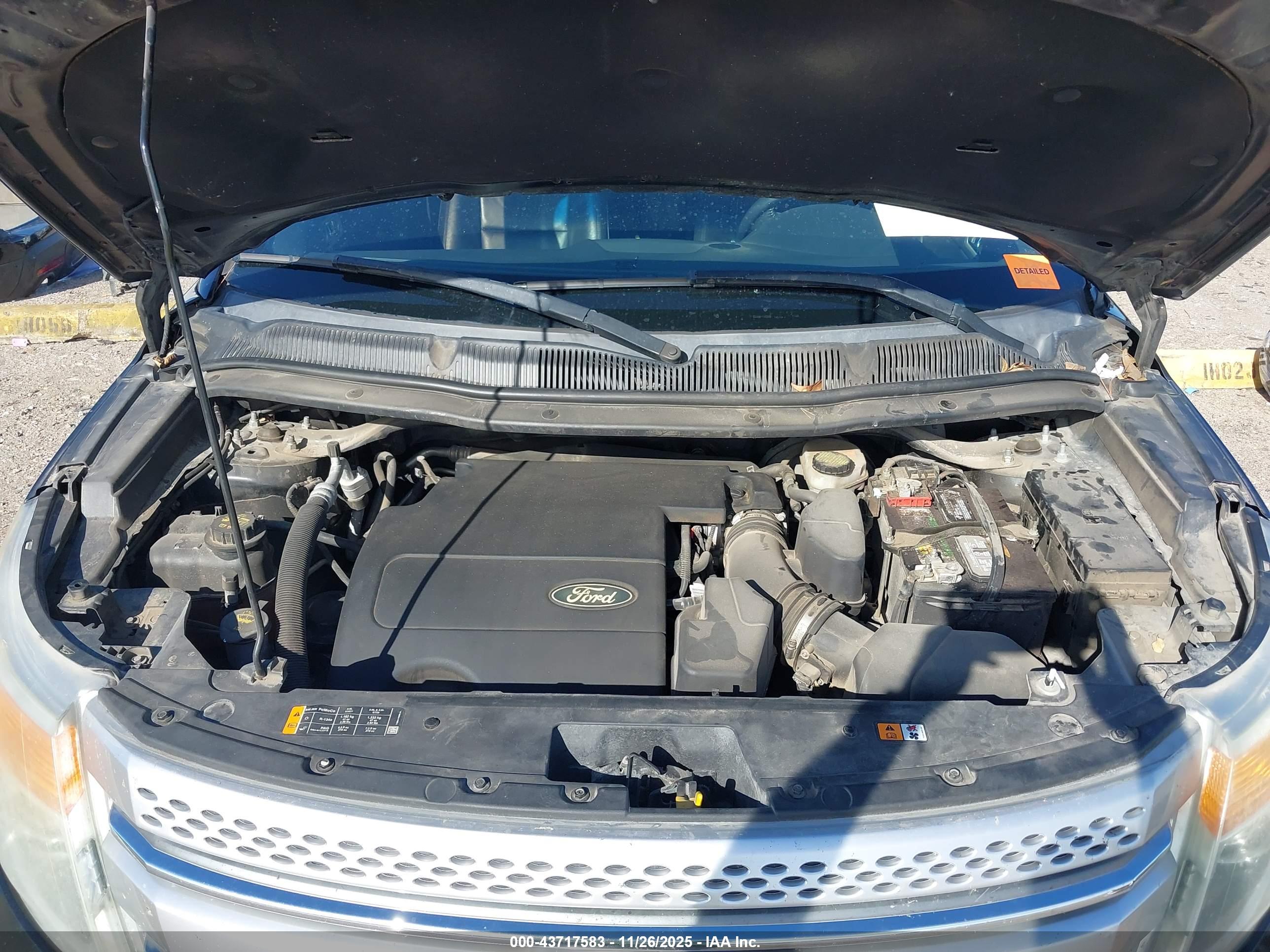 FORD EXPLORER image 10