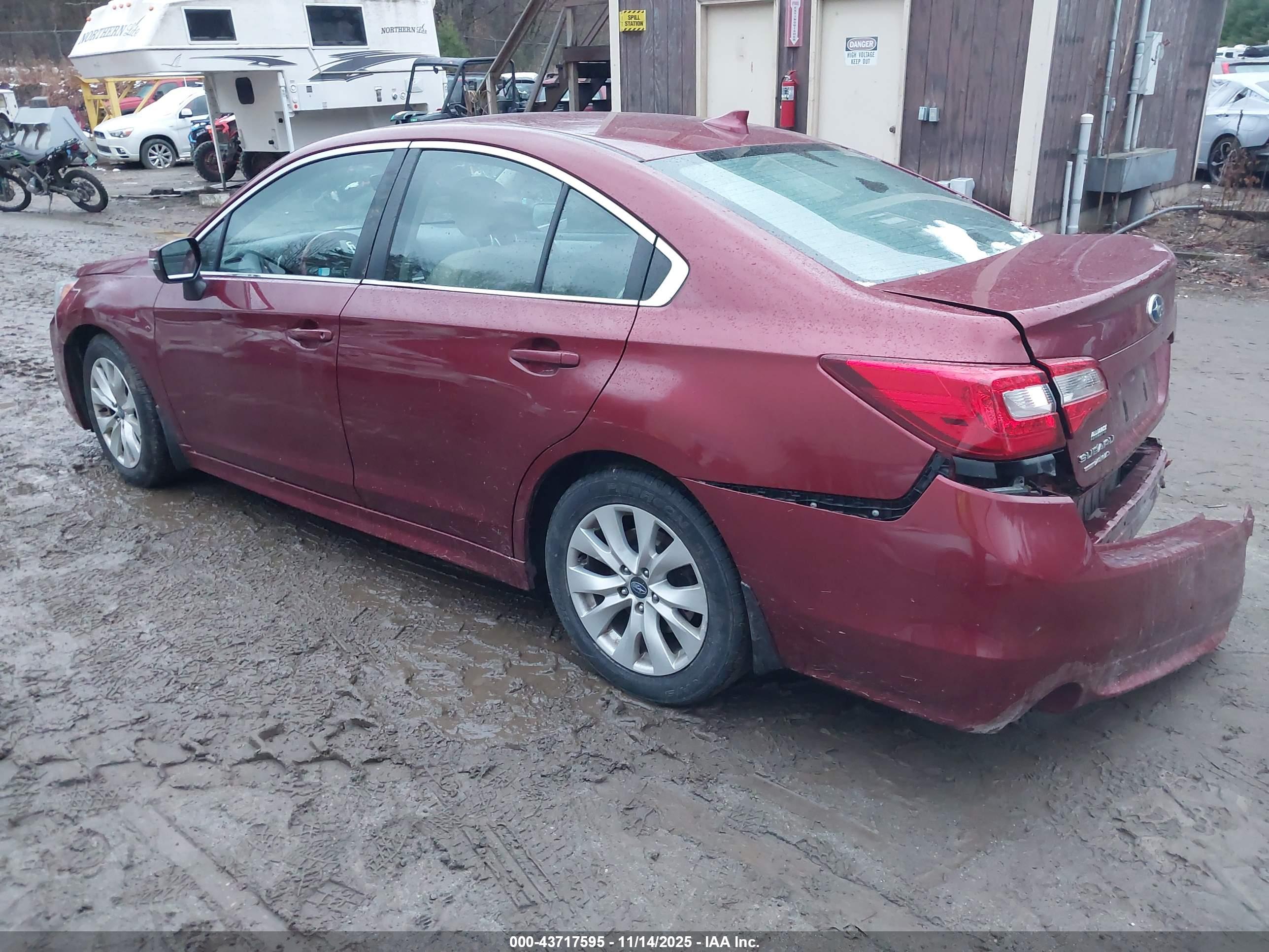 SUBARU LEGACY image 3