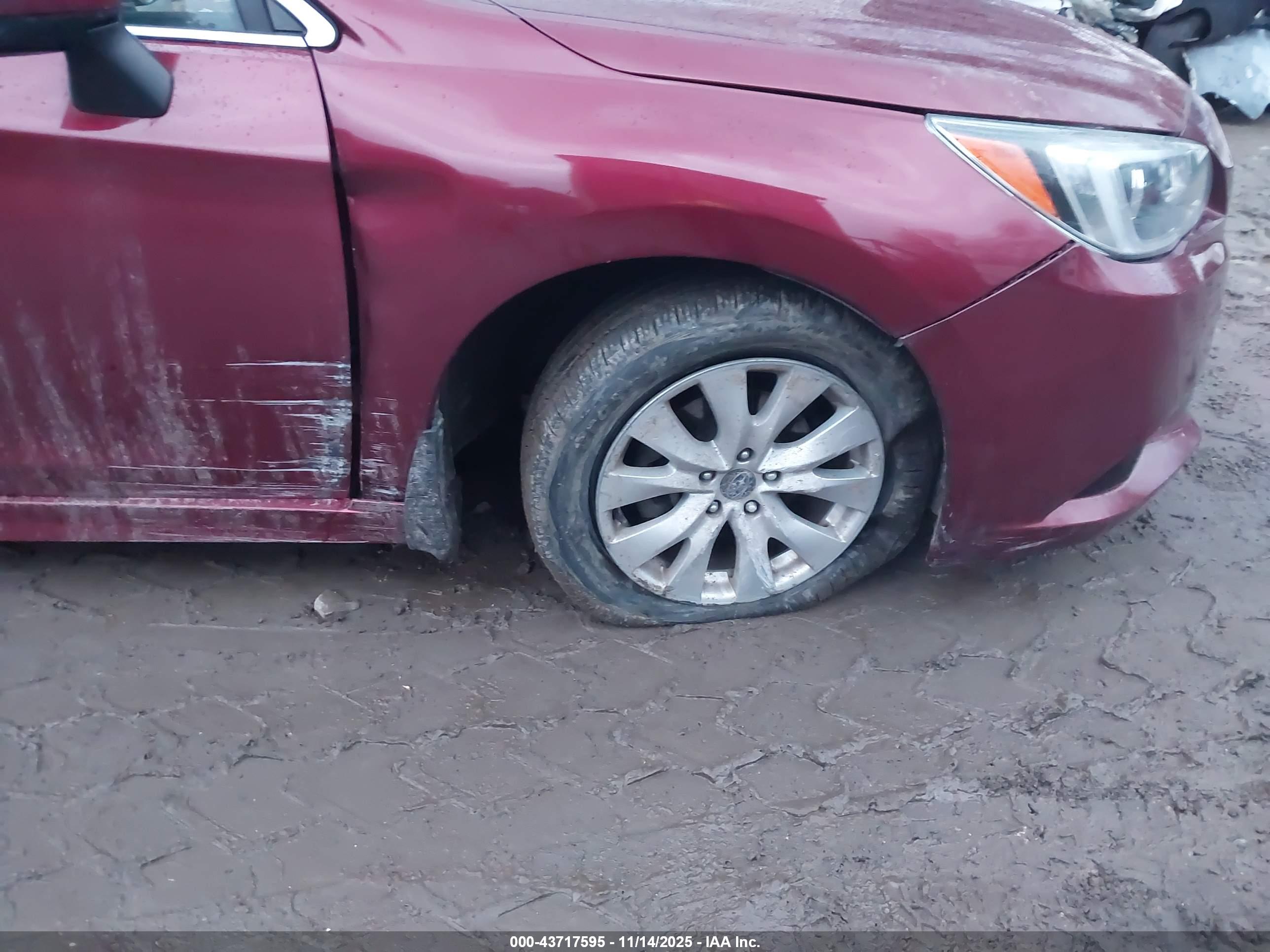 SUBARU LEGACY image 6