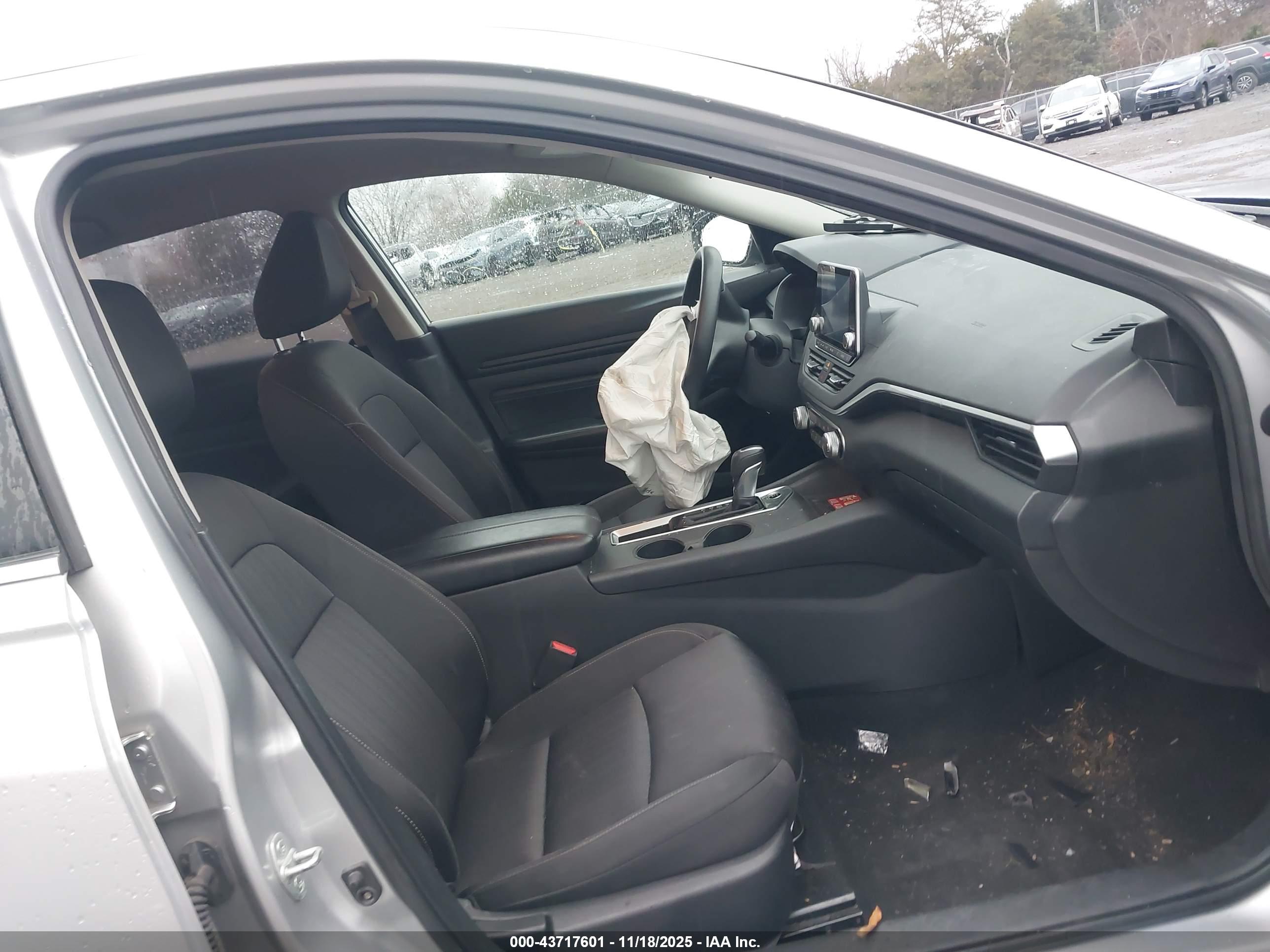 NISSAN ALTIMA image 5