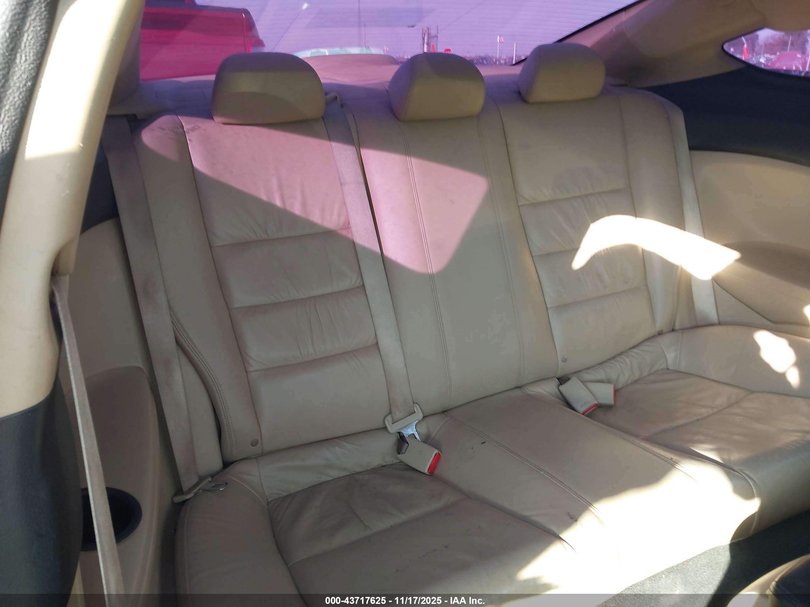 HONDA ACCORD image 8