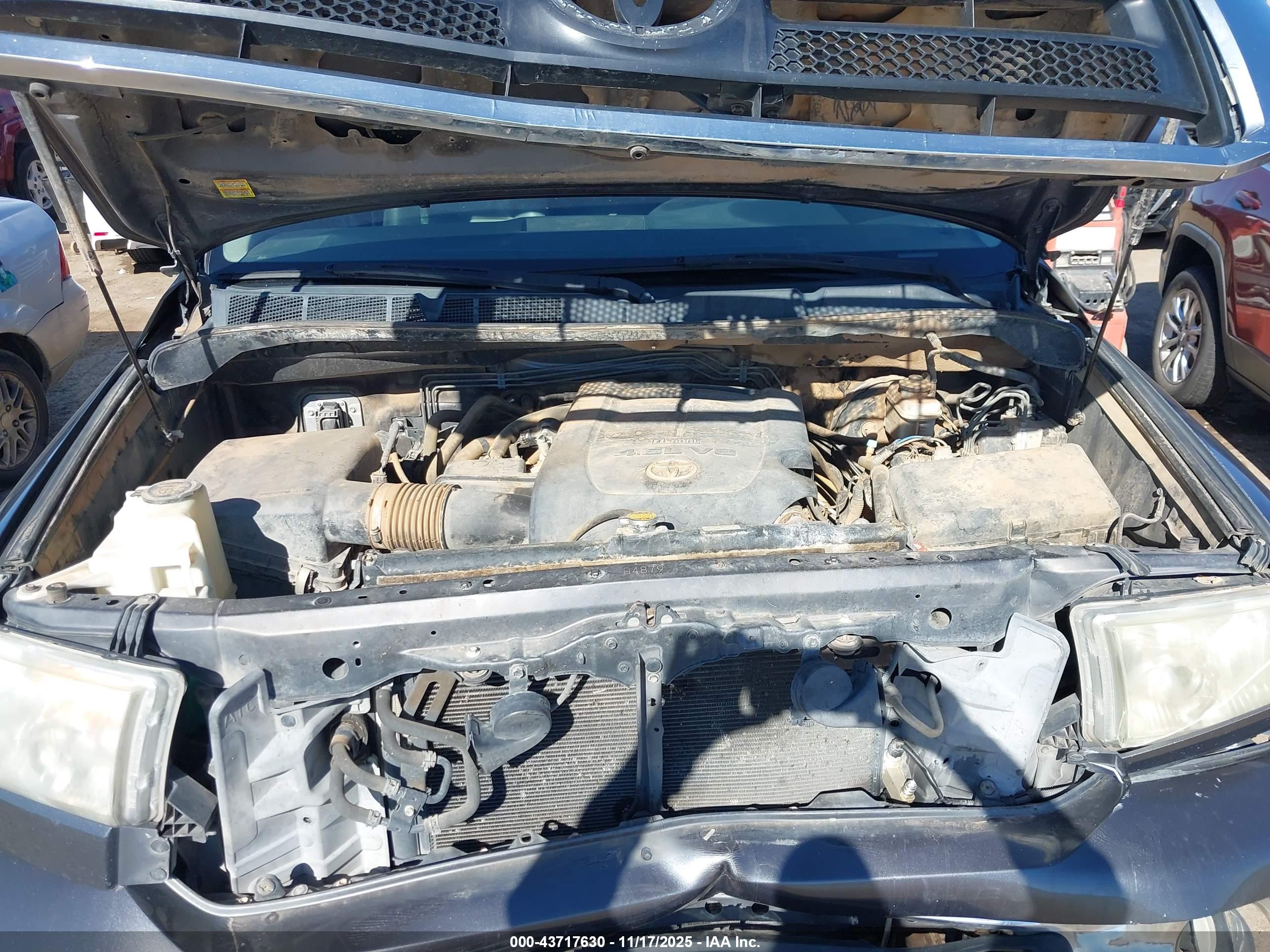 TOYOTA TUNDRA image 10