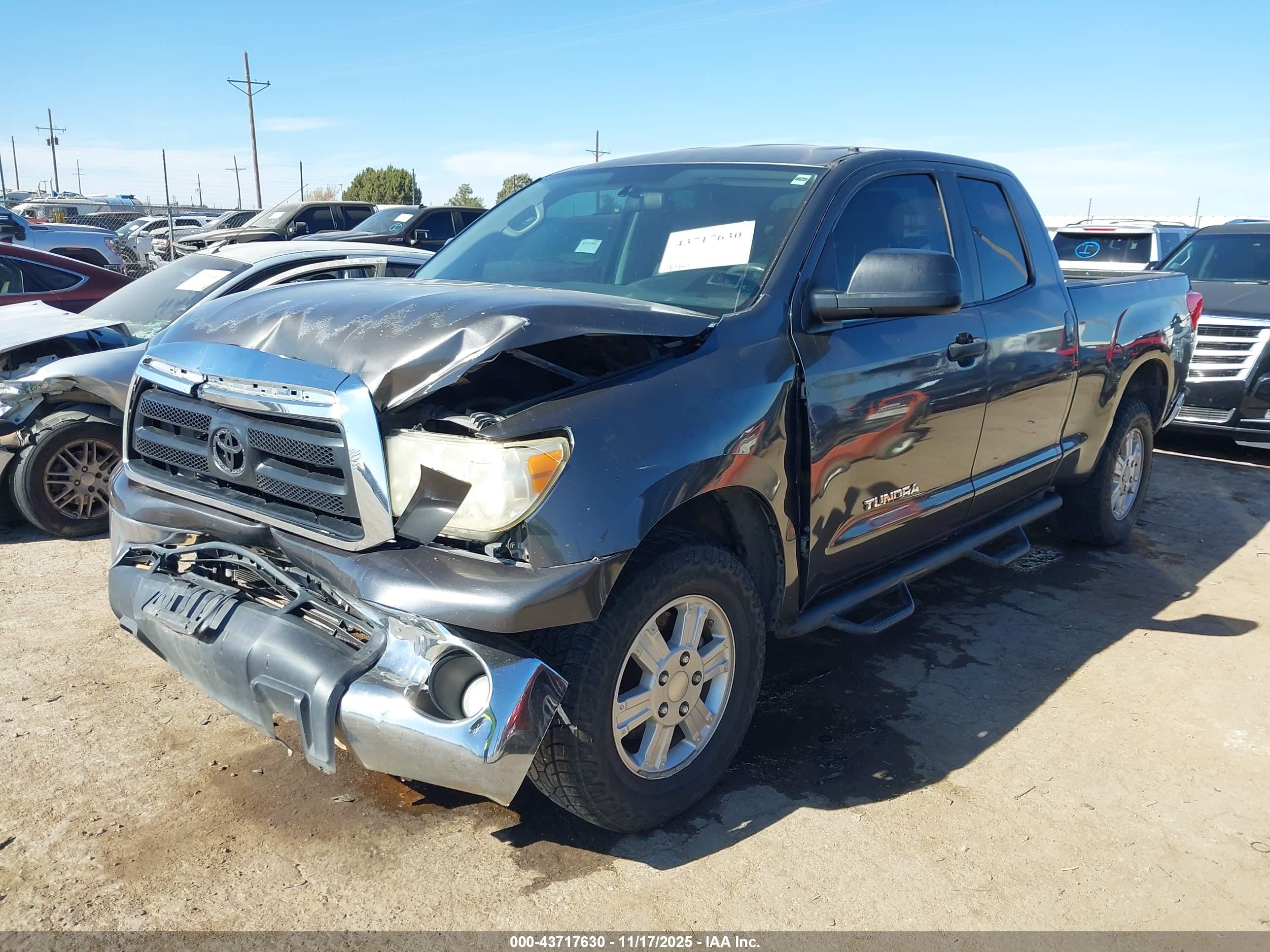TOYOTA TUNDRA image 2