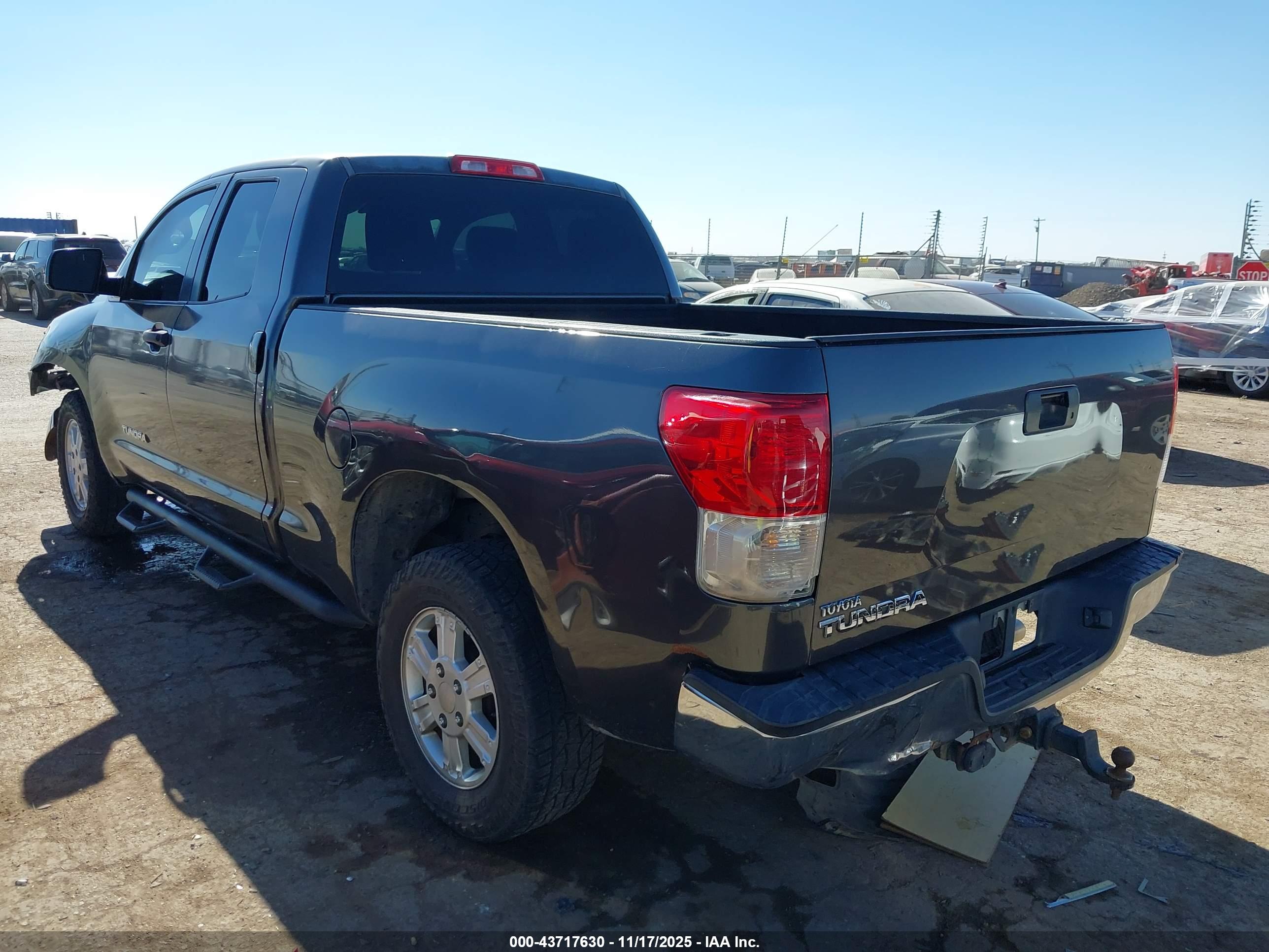 TOYOTA TUNDRA image 3
