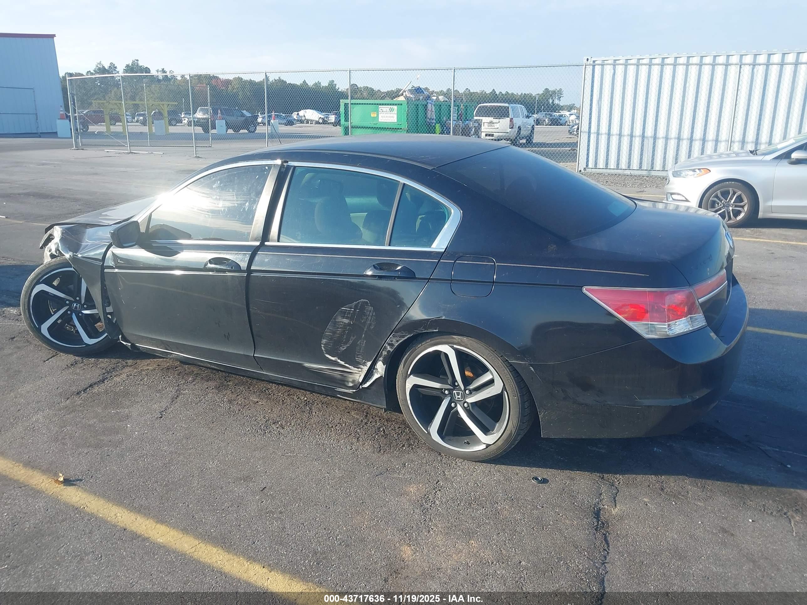 HONDA ACCORD image 3