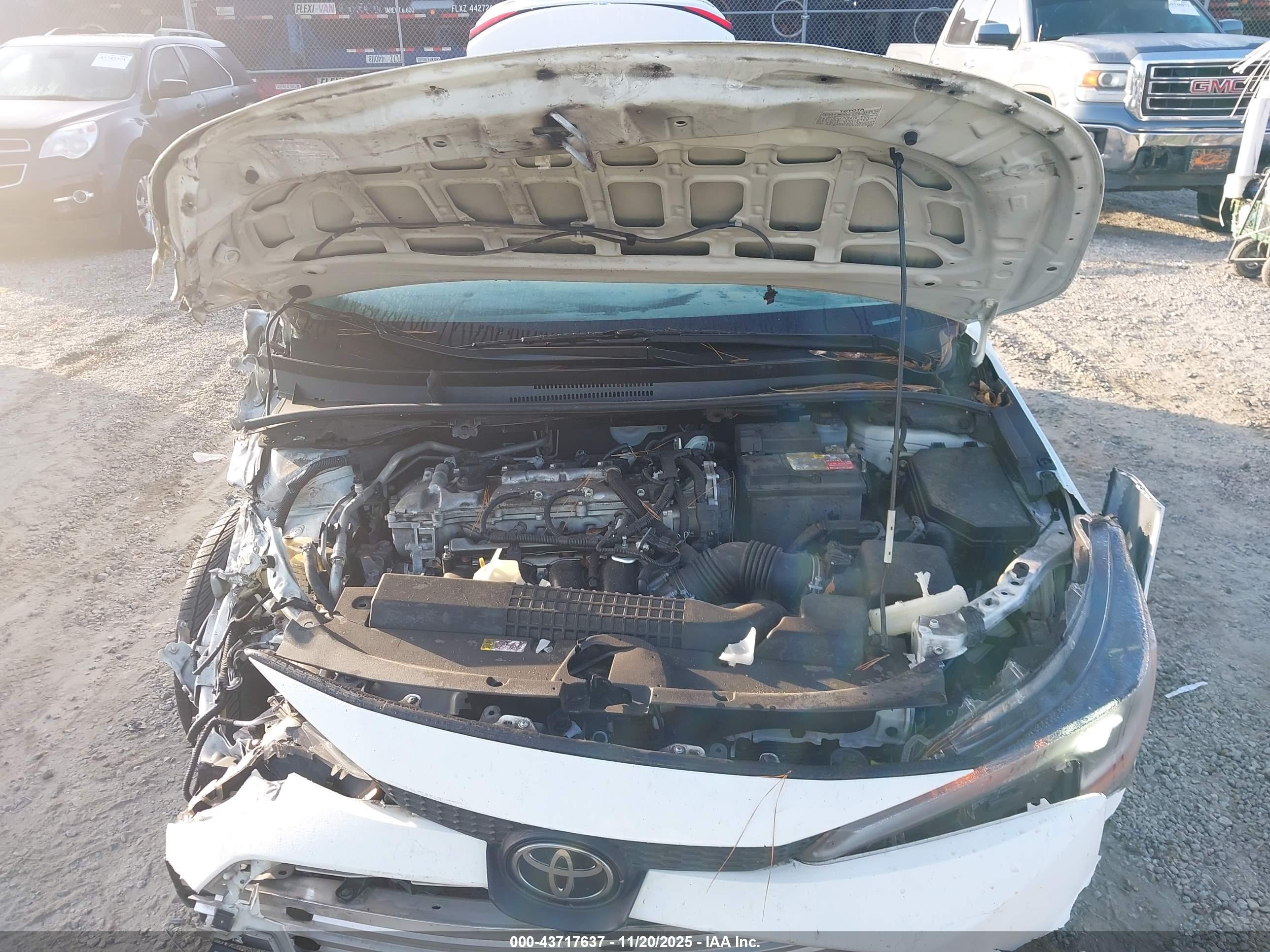 TOYOTA COROLLA image 10