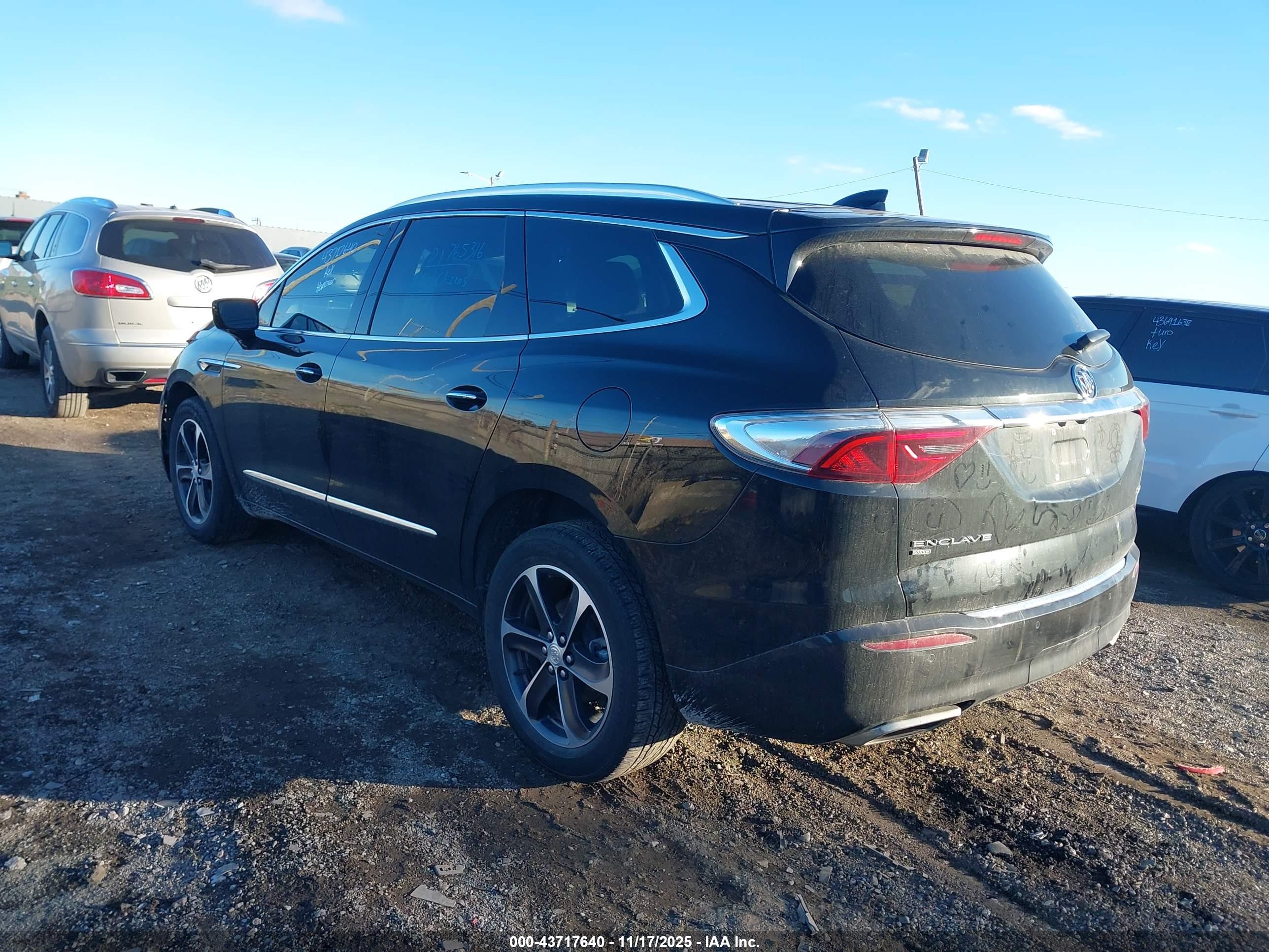 BUICK ENCLAVE image 3