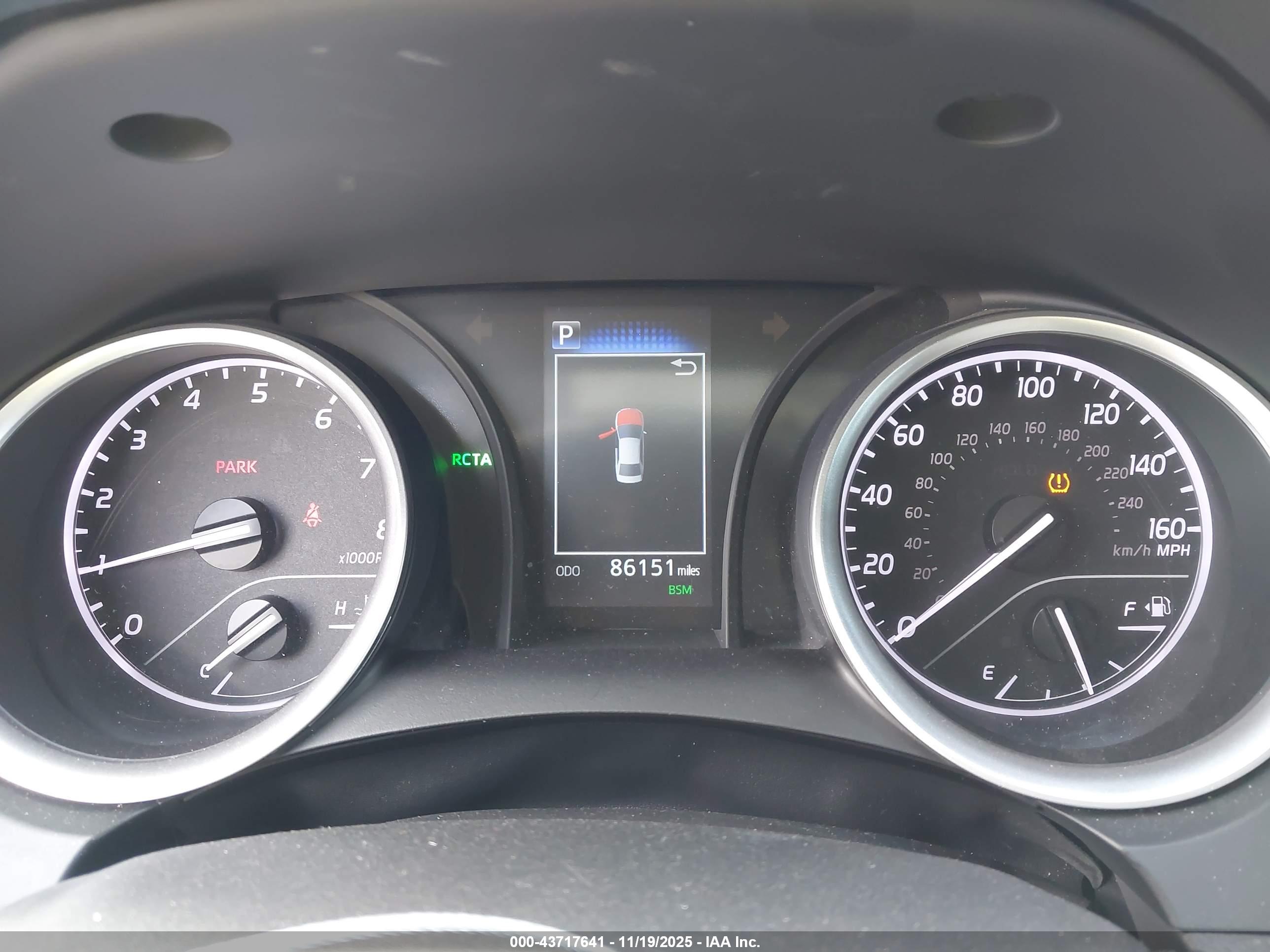 TOYOTA CAMRY image 7