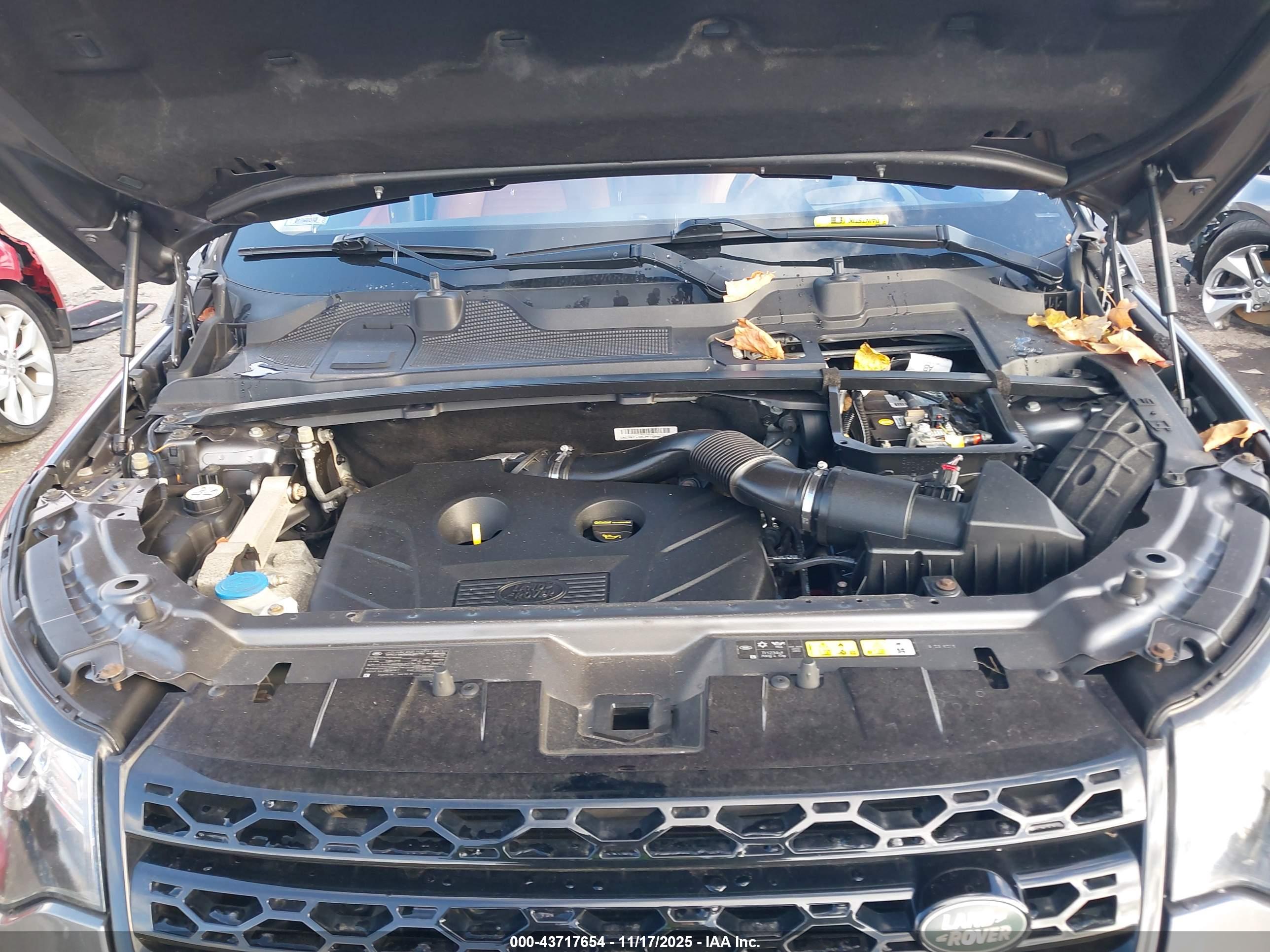 LAND ROVER image 10
