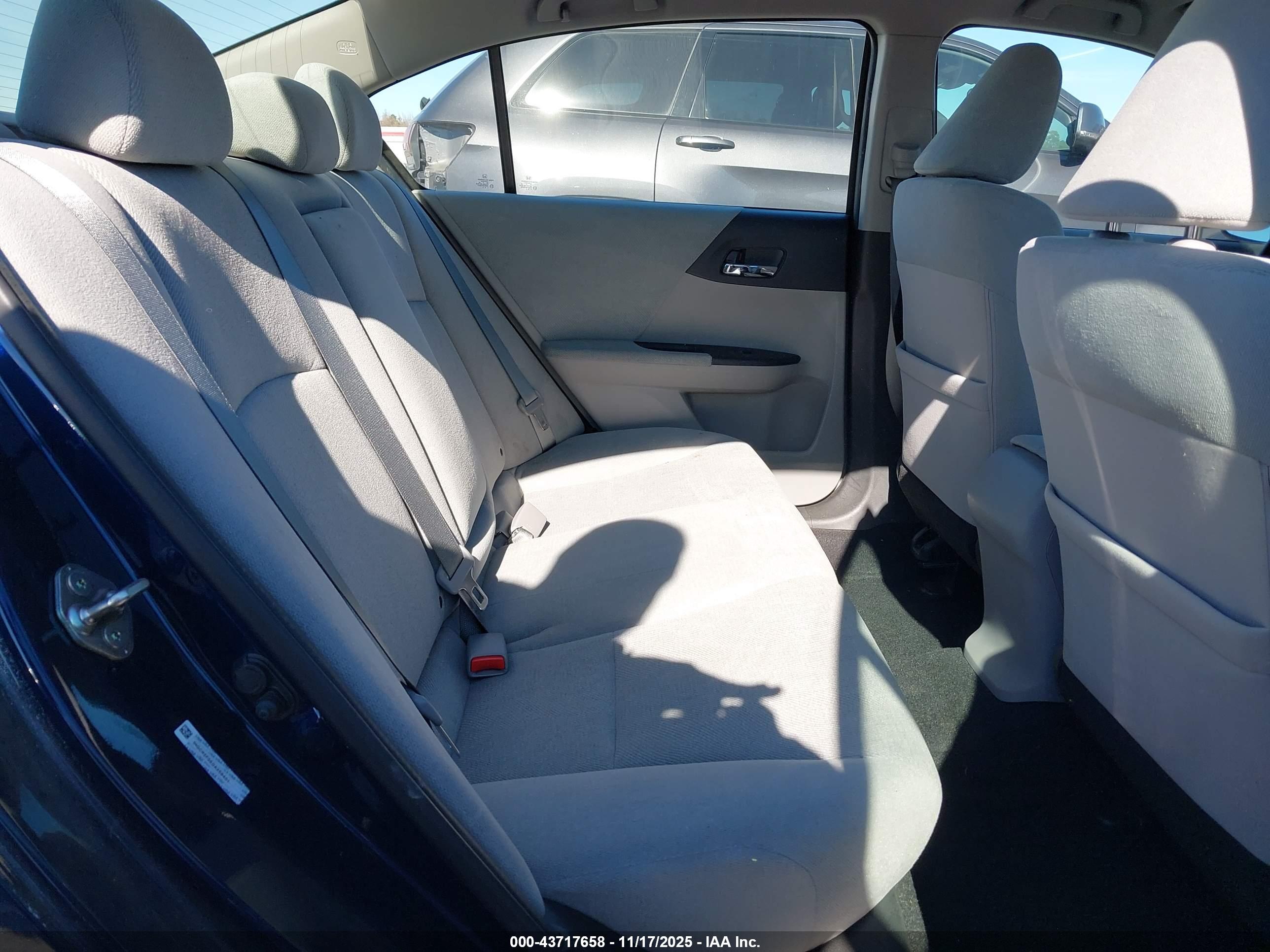 HONDA ACCORD image 8